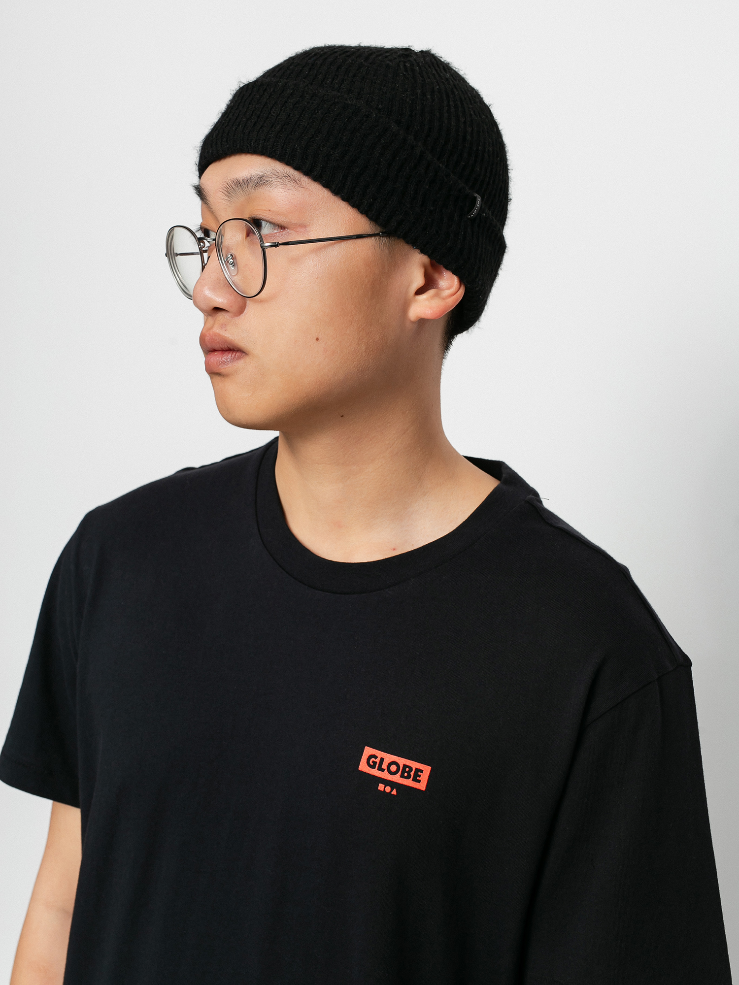 Globe Living Low Velocity T-Shirt (black)