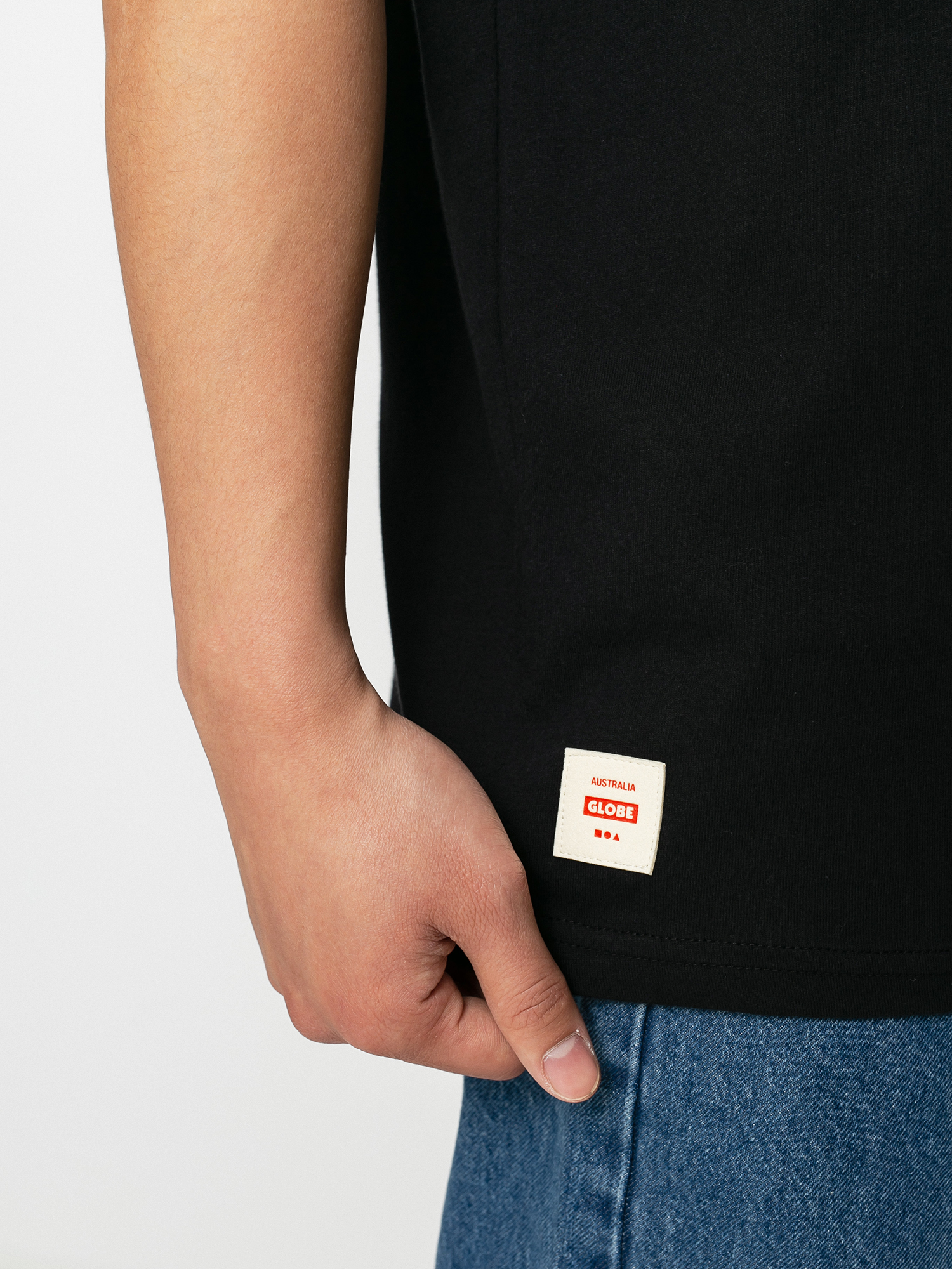 Globe Living Low Velocity T-Shirt (black)