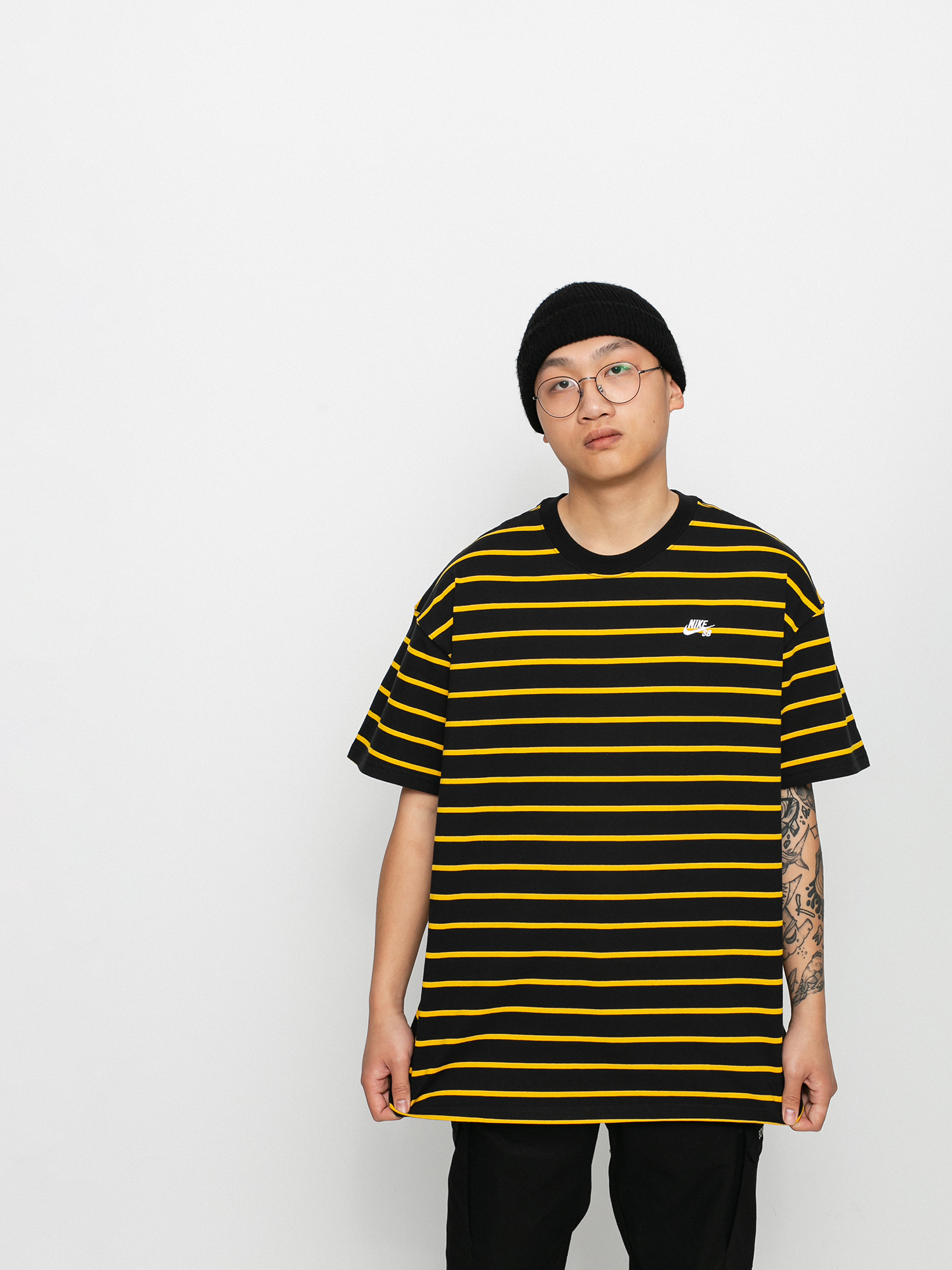 nike t shirt black and gold