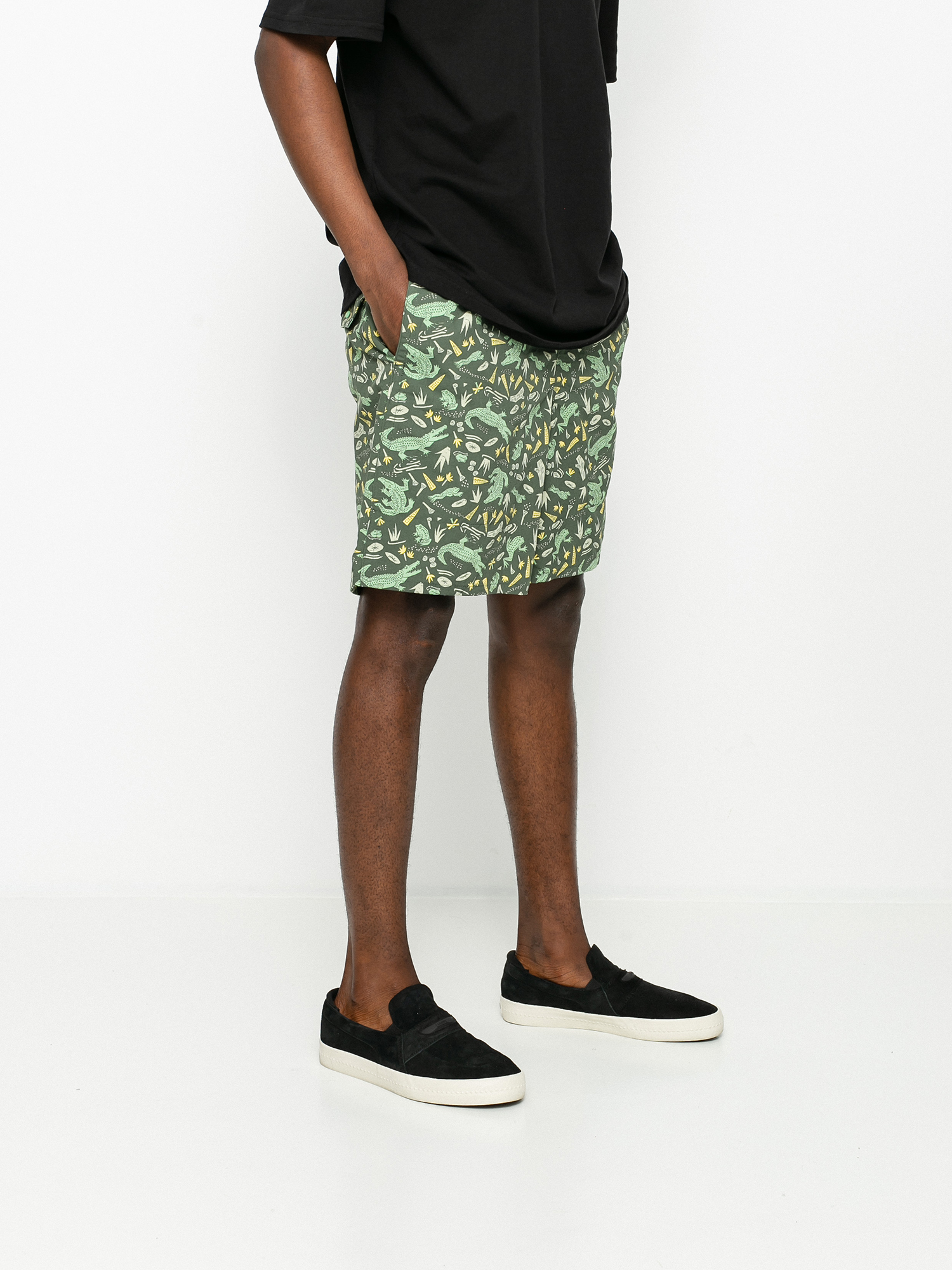 Patagonia Baggies Longs 7in Shorts (alligators and bullfrogs/kale green)
