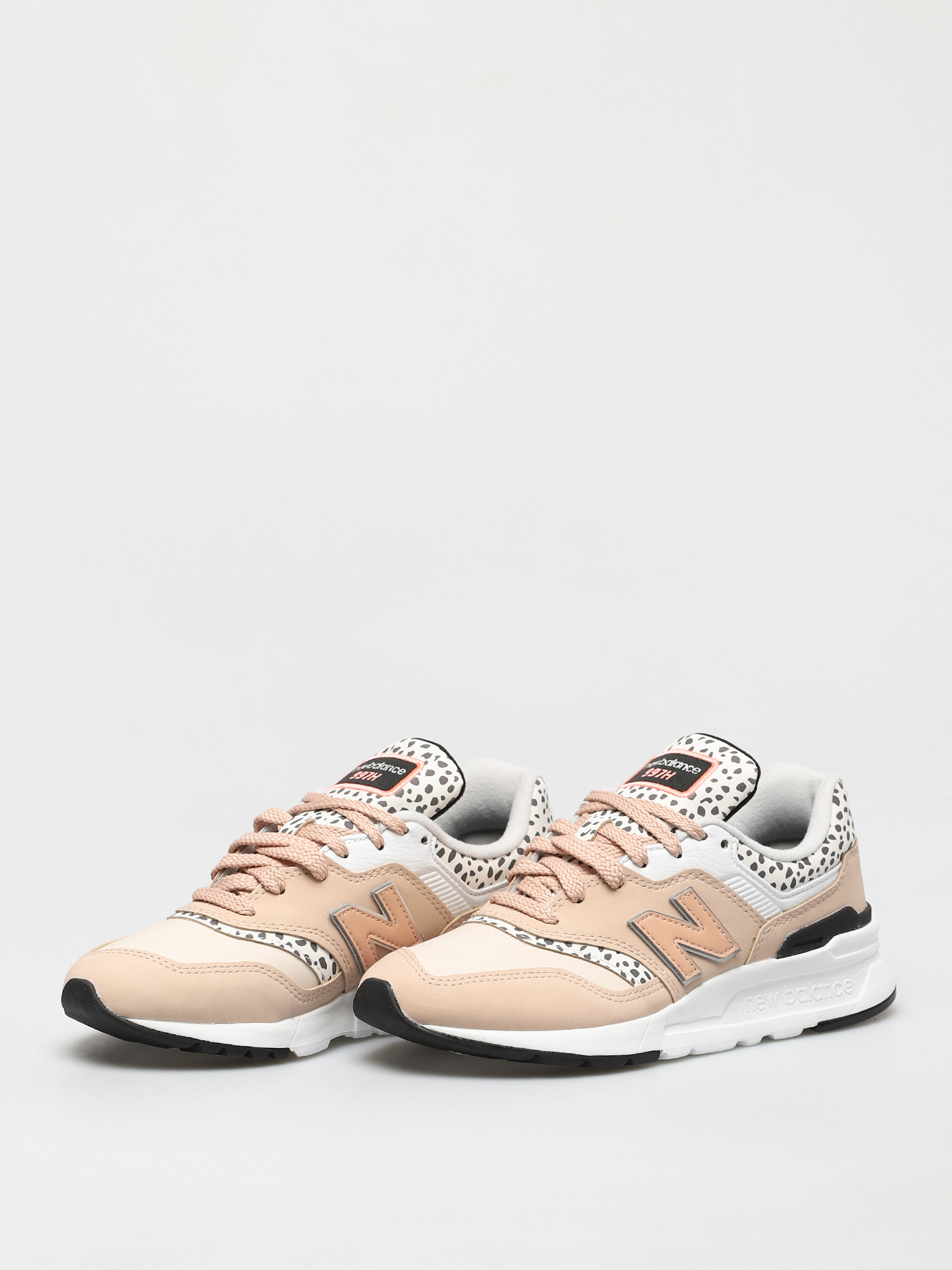 New Balance 997 Shoes Wmn (light pink)