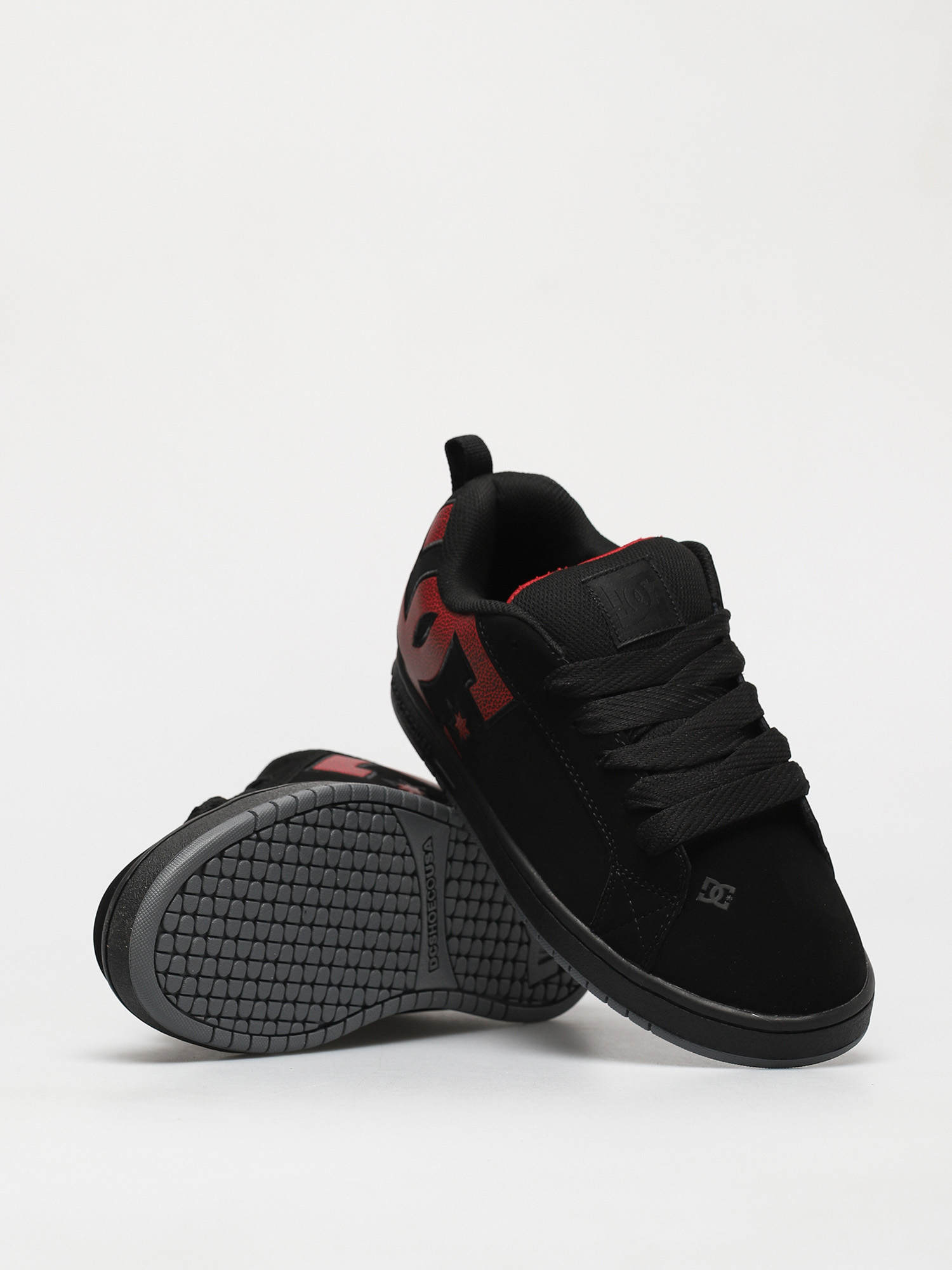 DC Court Graffik Shoes (black/red print)
