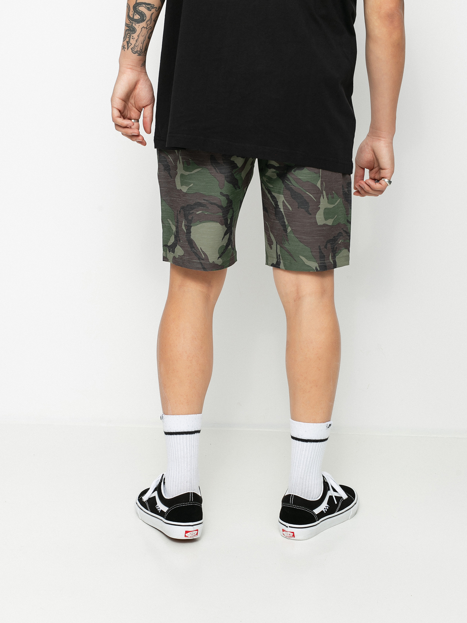 rvca balance hybrid shorts