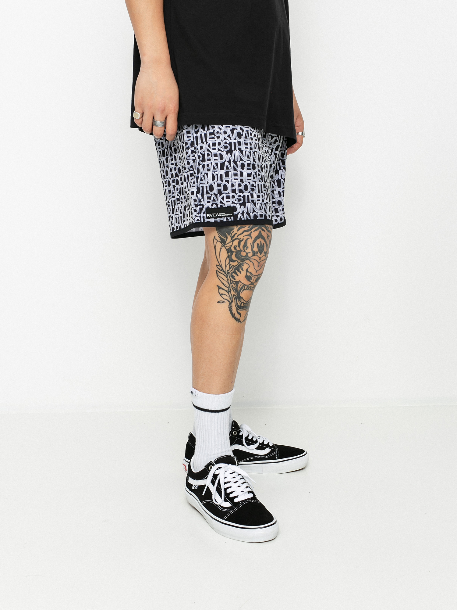 RVCA Bedwin Nogi Shorts (black print)