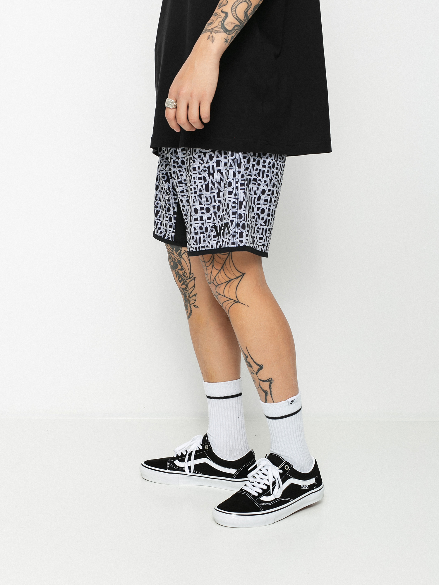 RVCA Bedwin Nogi Shorts (black print)