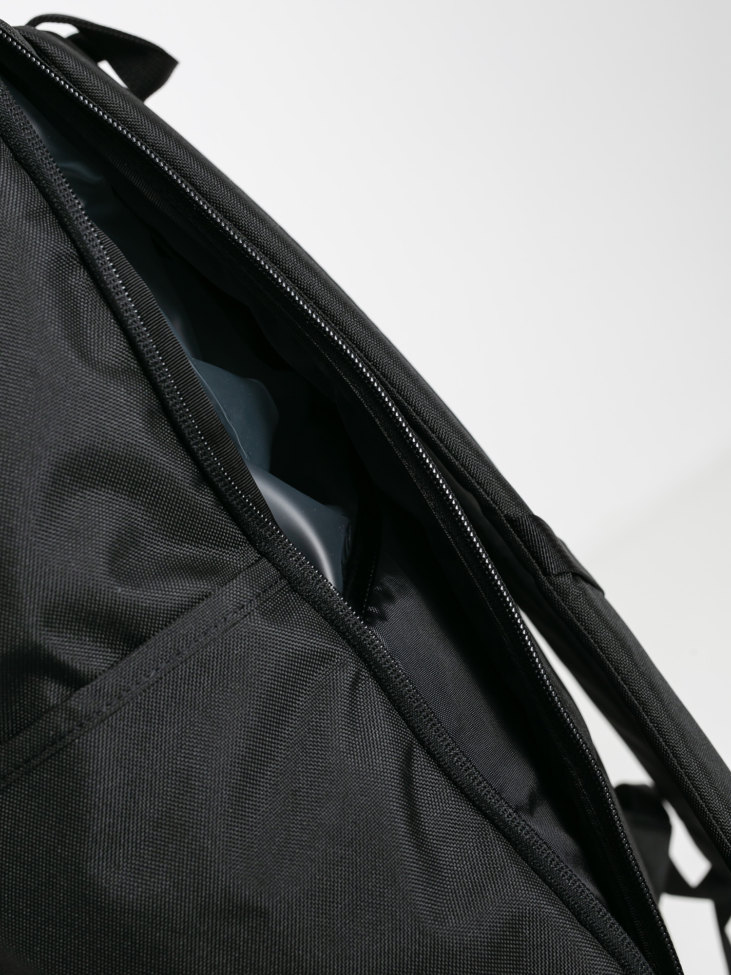 Patagonia Arbor Roll Top Backpack (black)