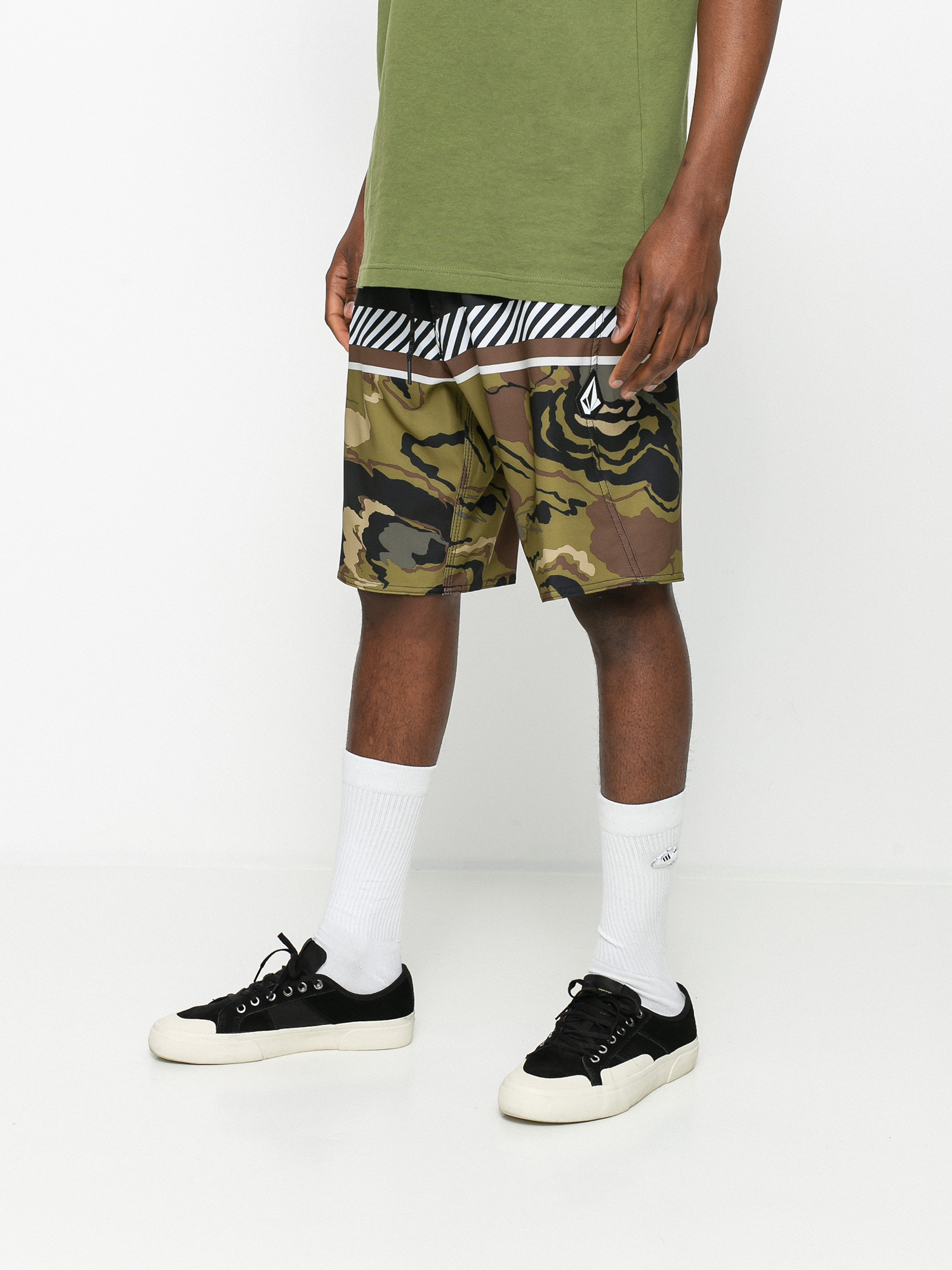 Volcom Mod Lido Plus 20 Boardshorts (military)