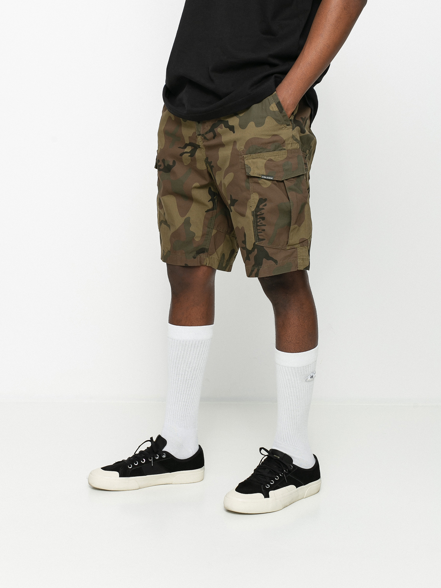 Volcom Miter III Cargo 20 Shorts (camouflage)