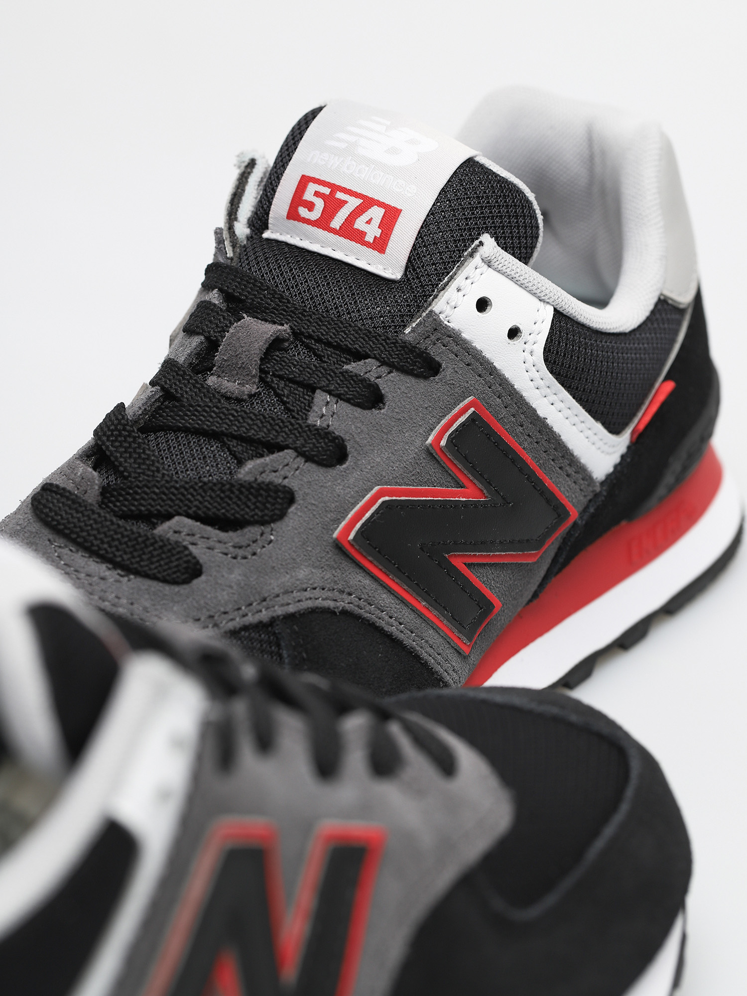 New Balance 574 Shoes (black/red)