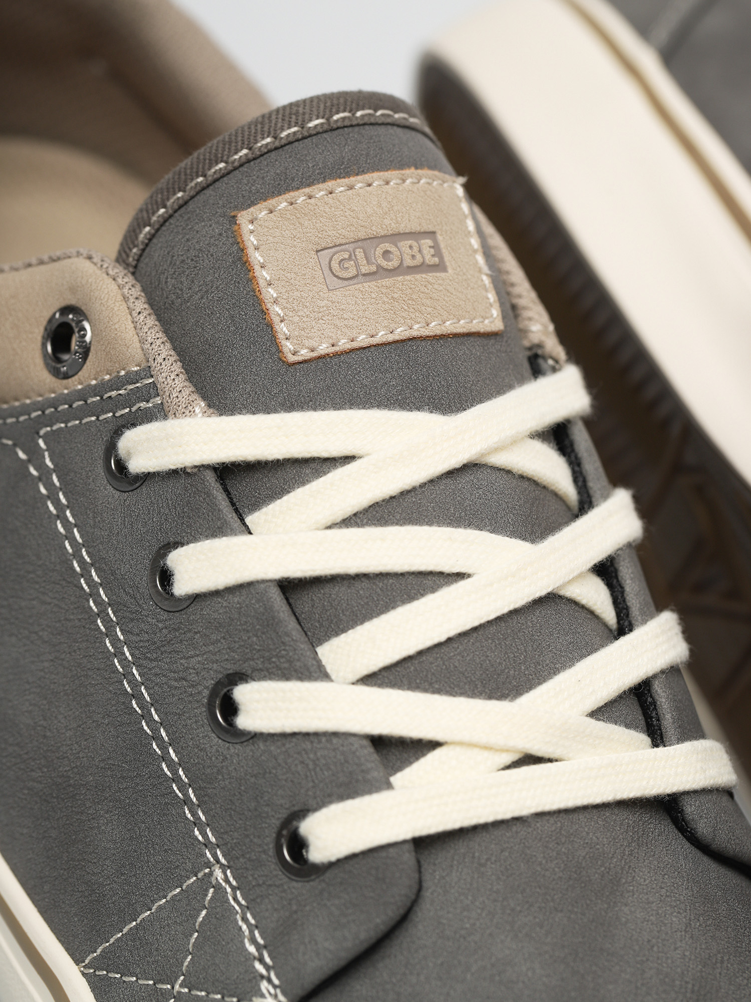 Globe GS Shoes (charcoal/sesame mock)
