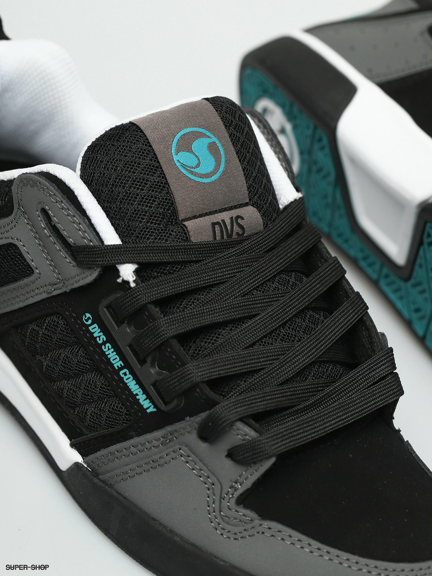 DVS Skateboard Shoes Comanche Black/Charcoal/Turquoise Nubuck 