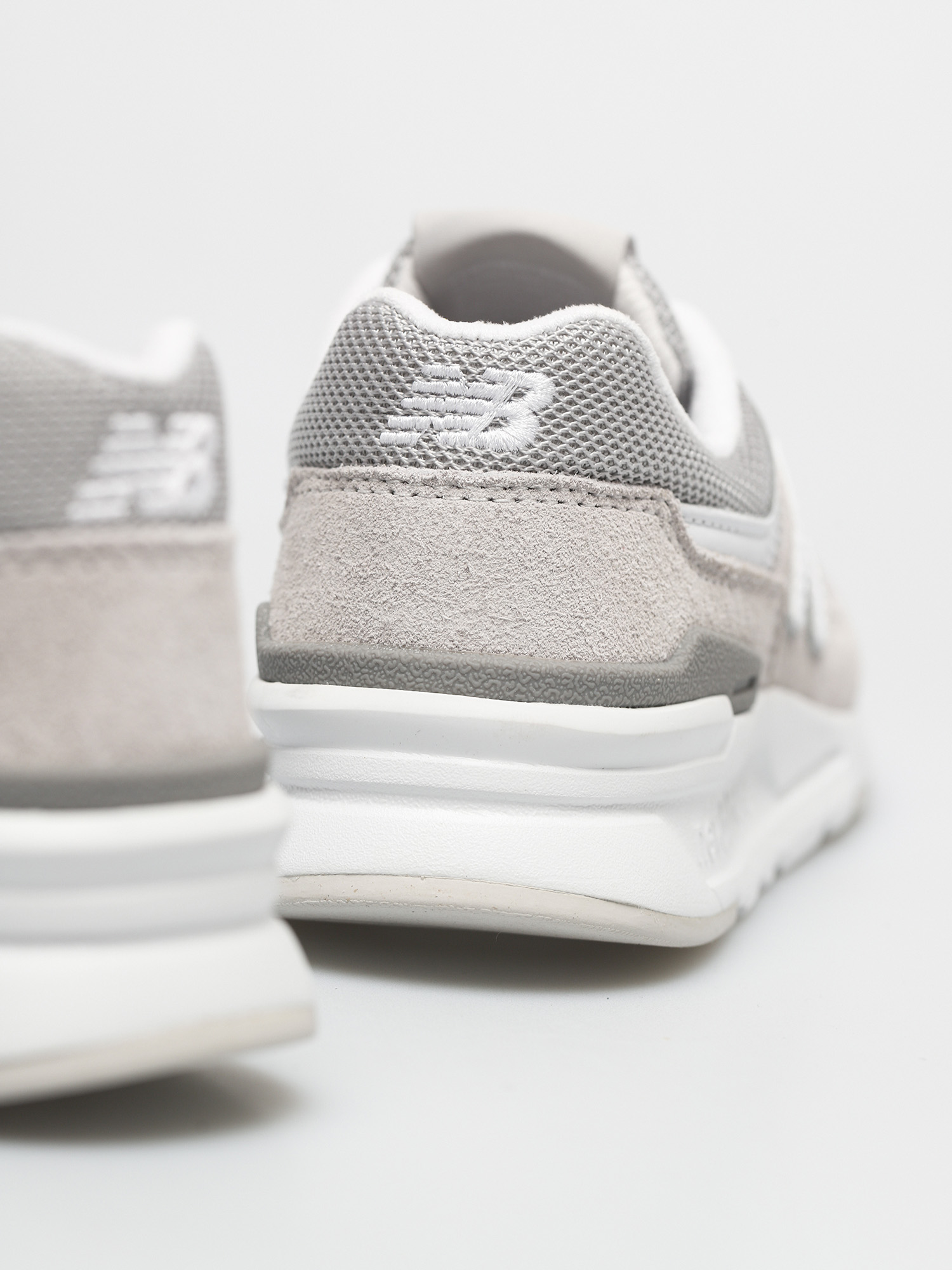 New Balance 997 Shoes Wmn (grey)