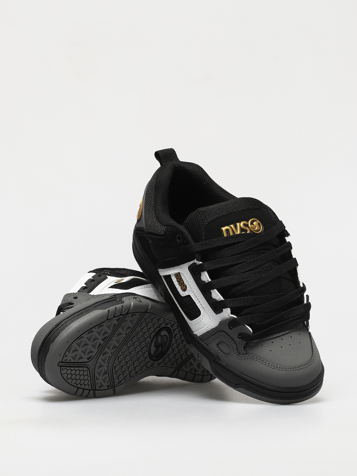 dvs comanche on feet