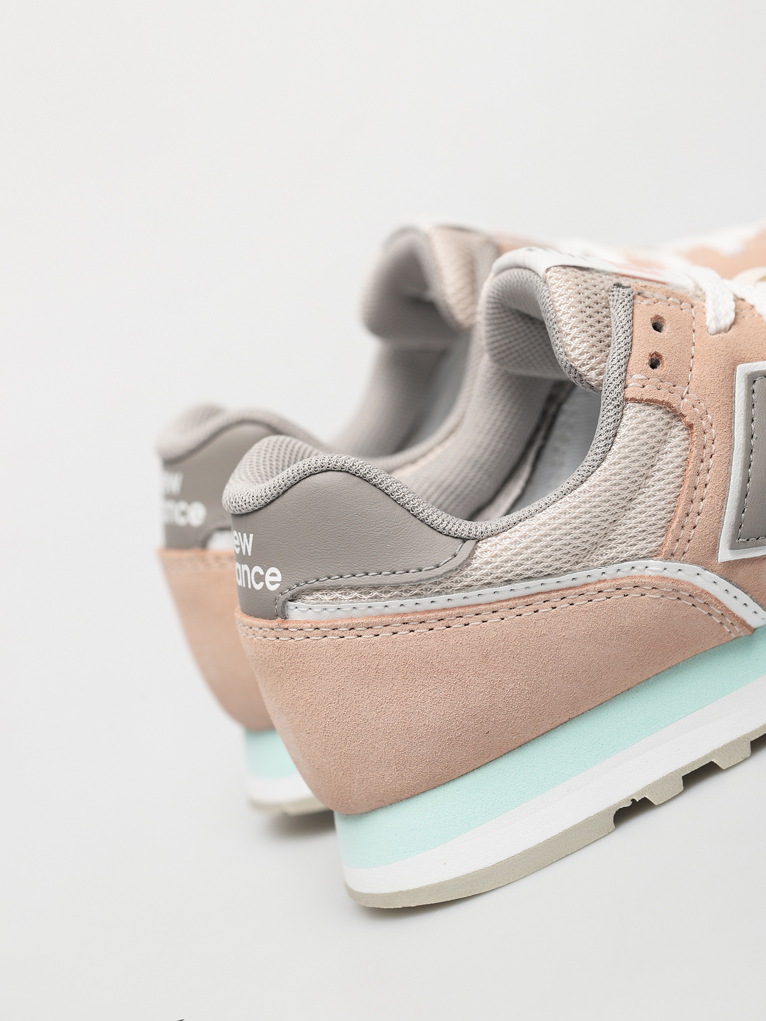 New Balance 373 Shoes Wmn (rosewater)