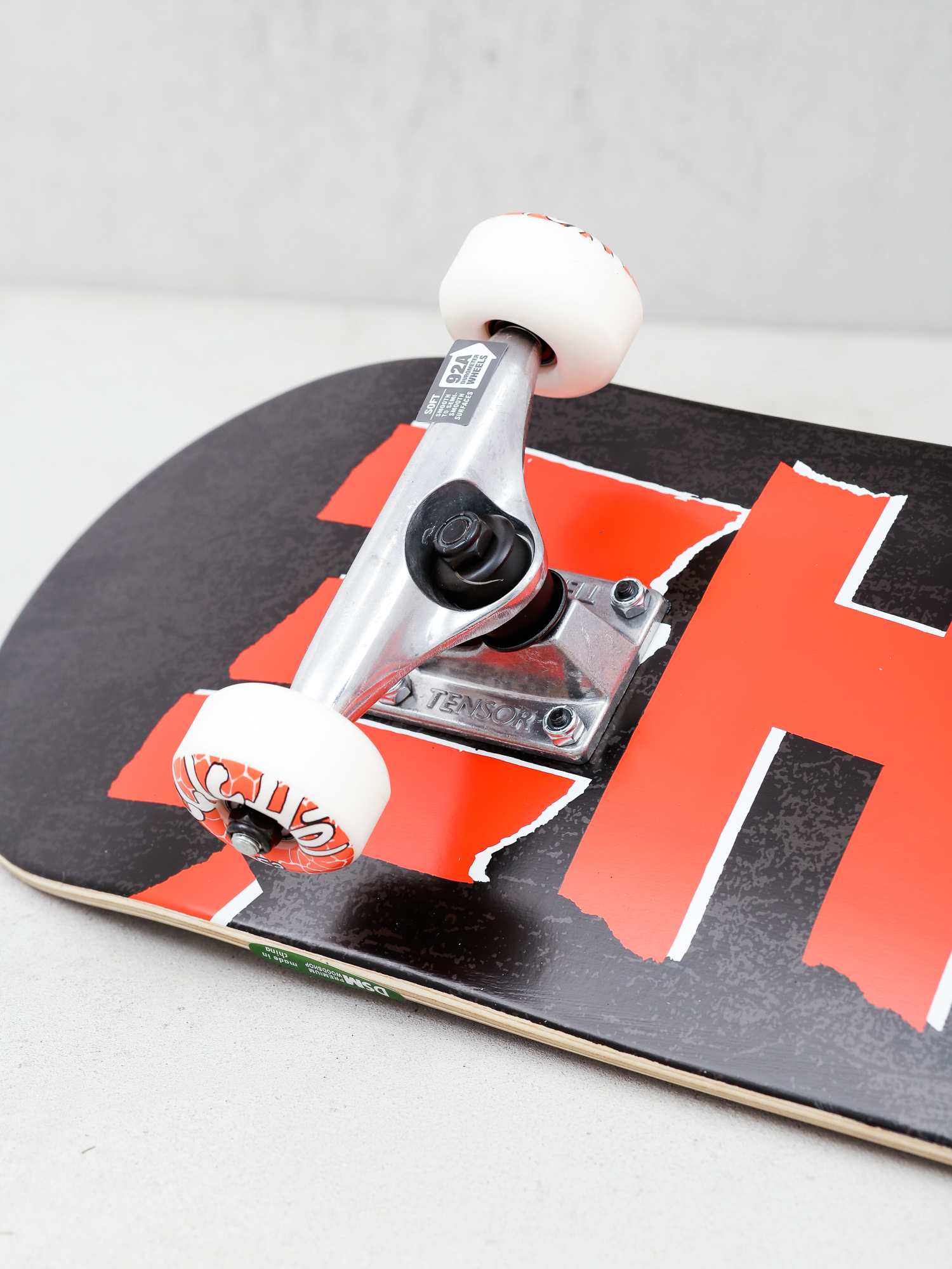 Cliche Scotch Skateboard - black (black/red)