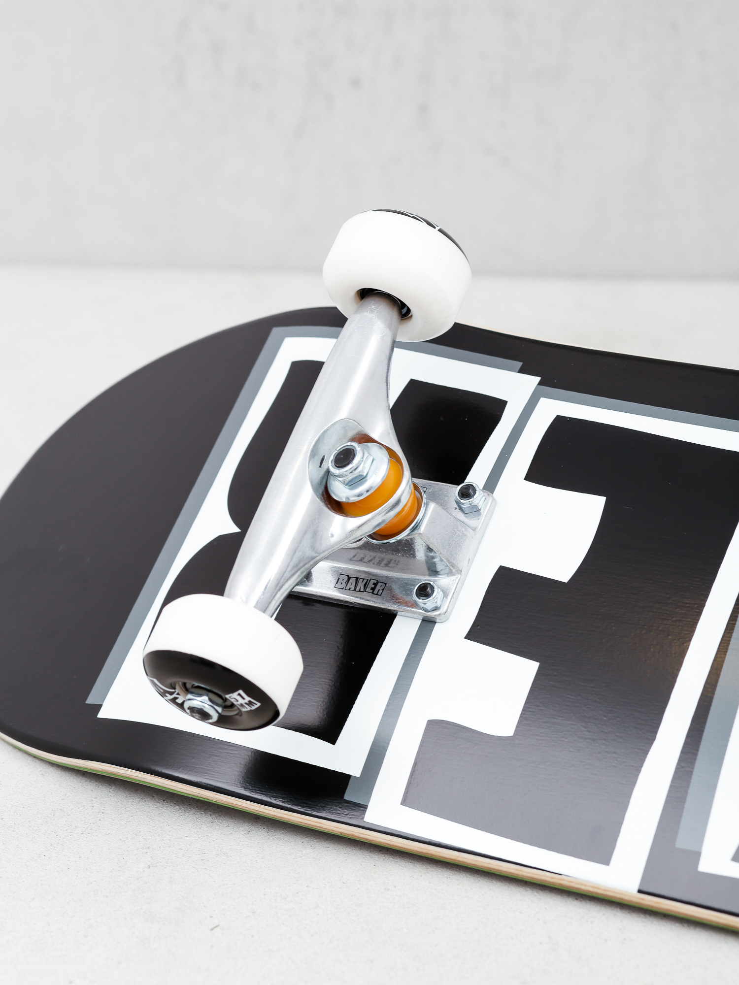 Baker Brand Logo Skateboard (black/white)
