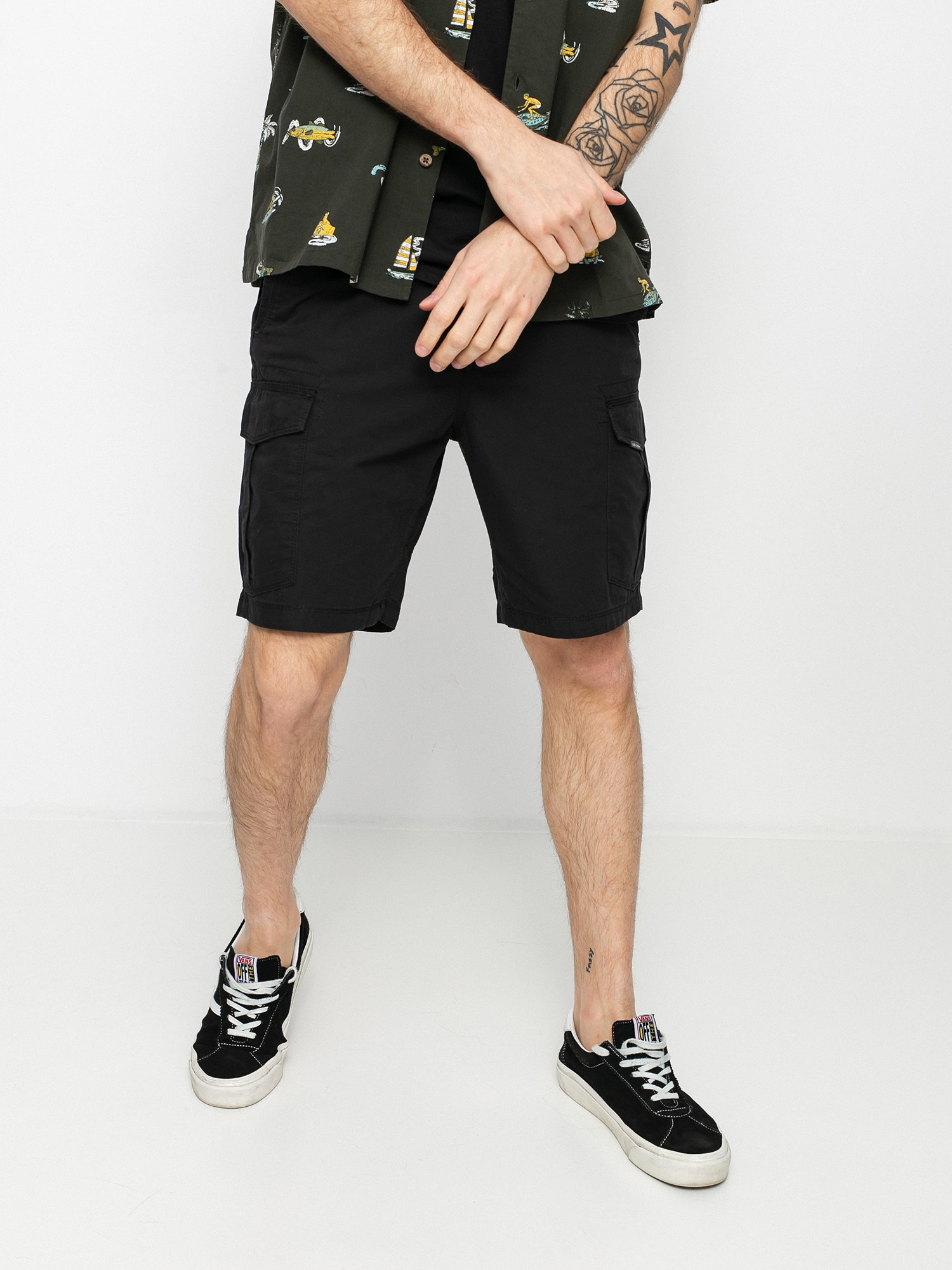 Volcom Miter III Cargo 20 Shorts (black)