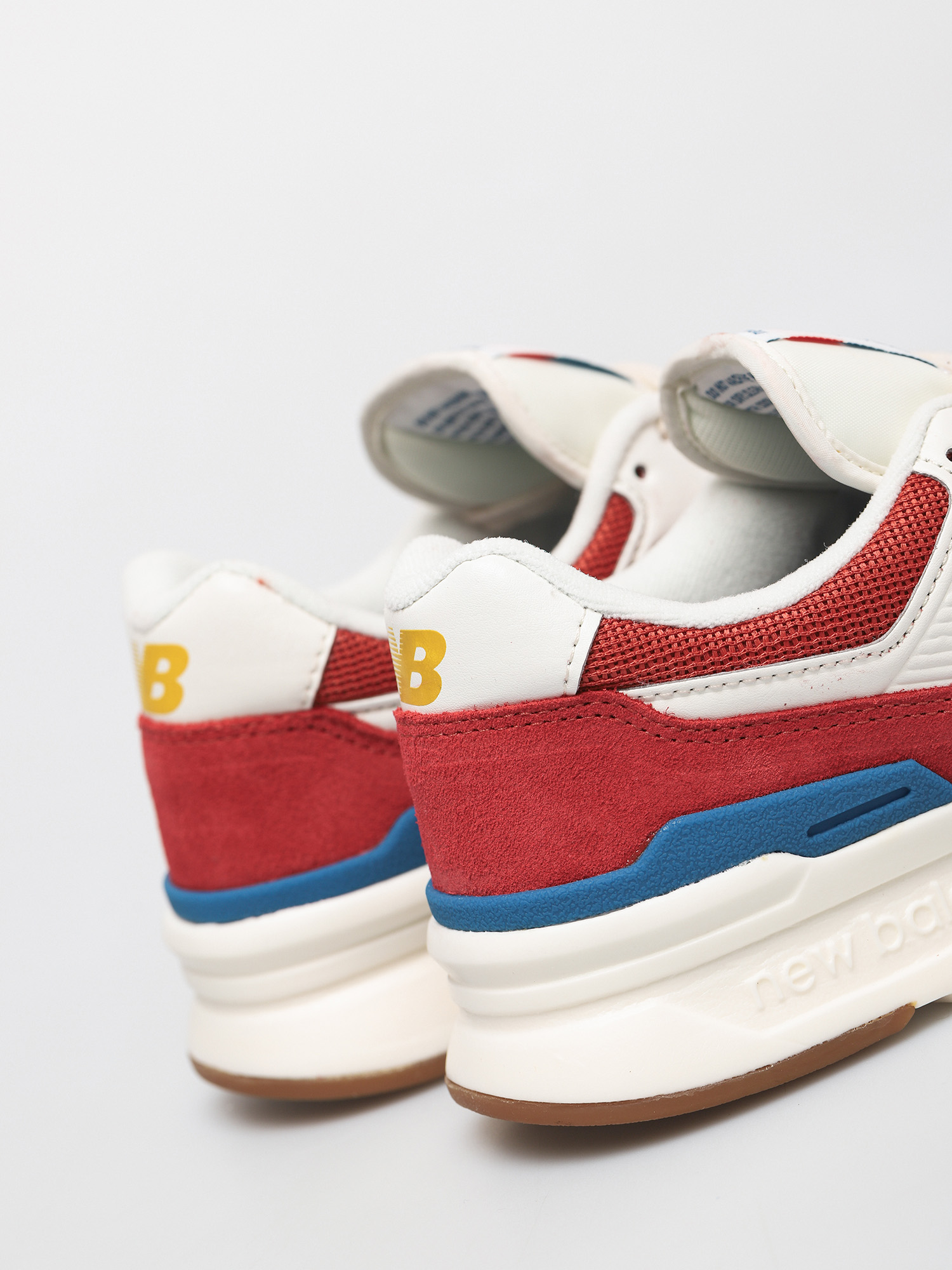 New Balance 997 Shoes (team red/gold)