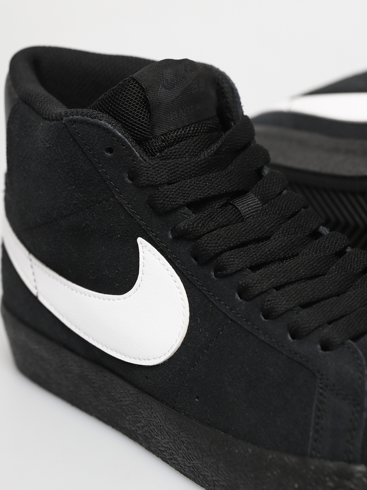 Nike SB Zoom Blazer Mid Shoes (black/white black black)