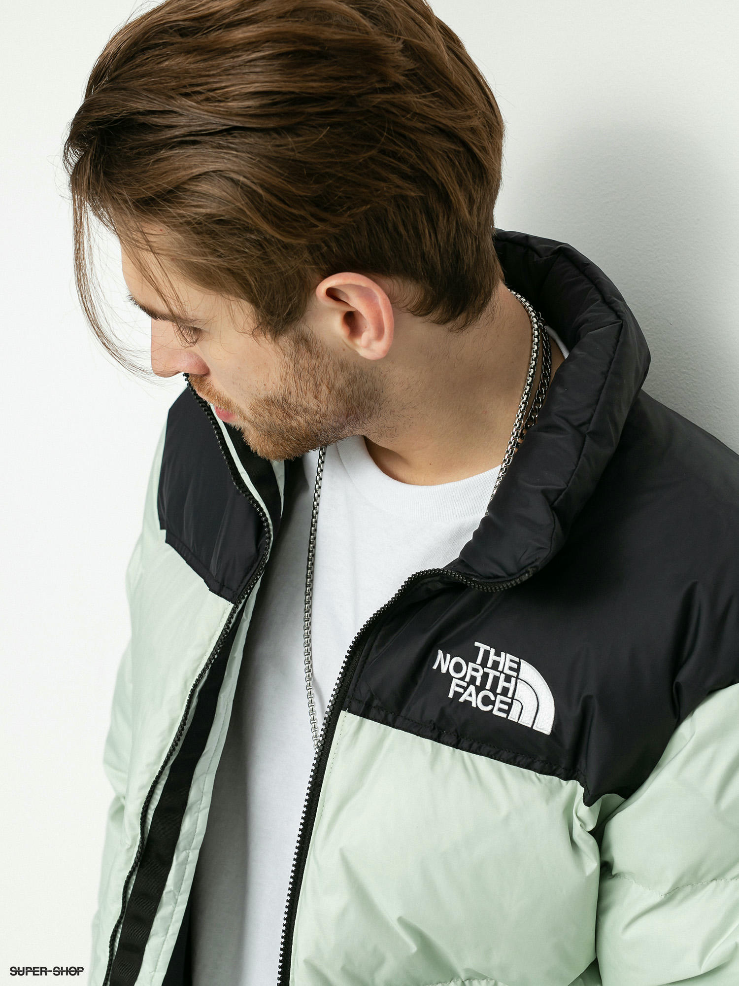 nuptse green