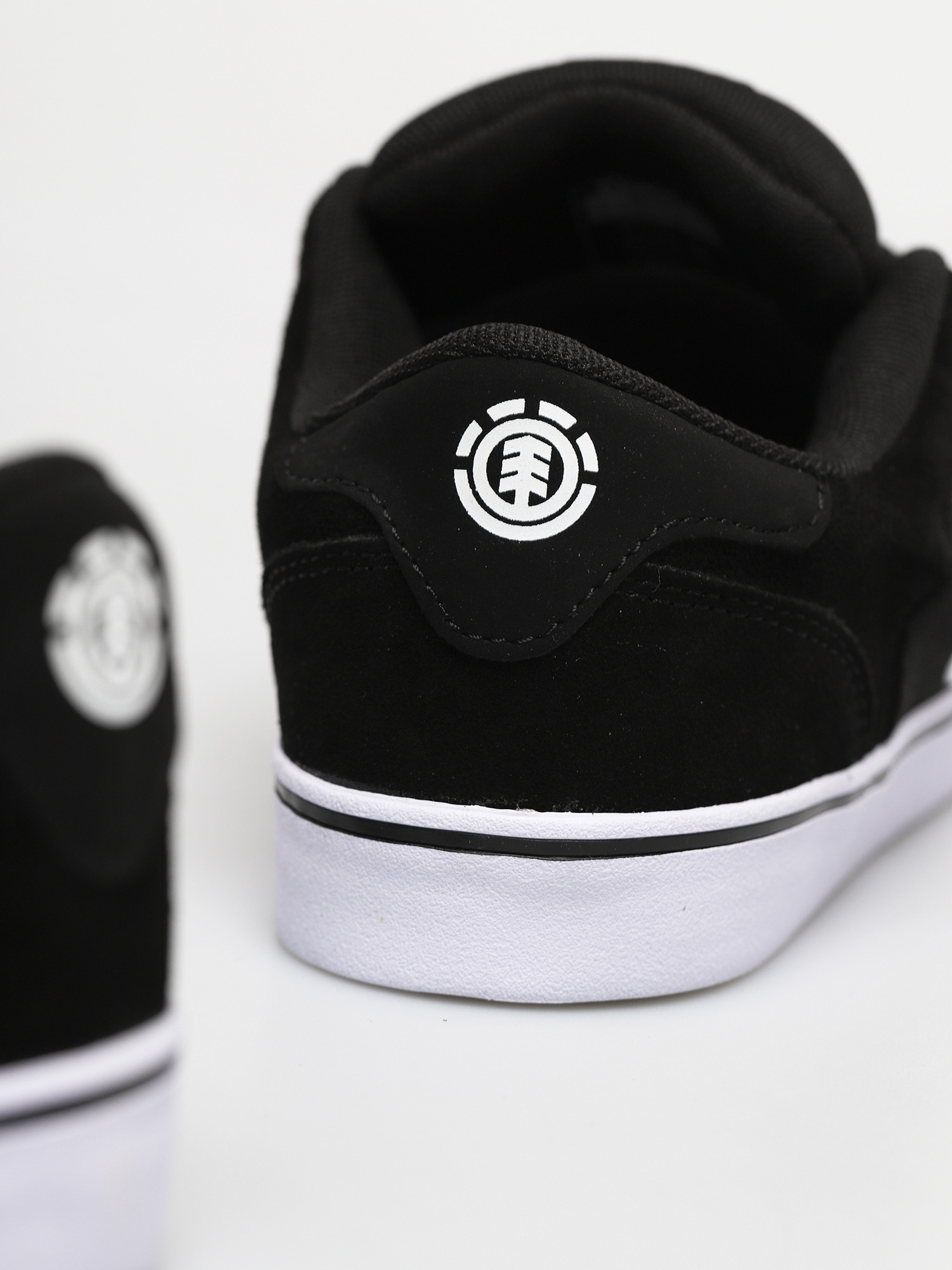 element skate shoes