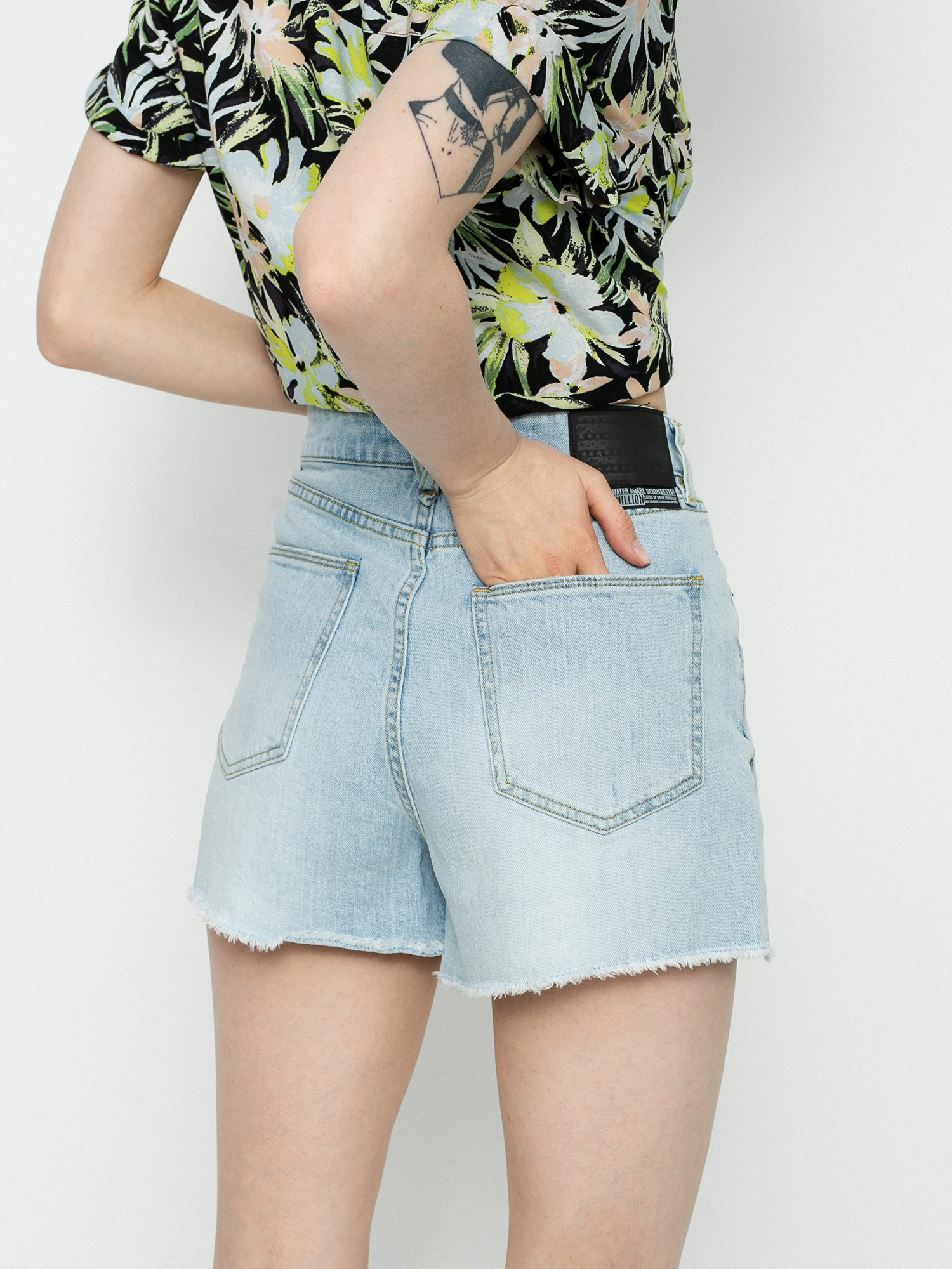 Volcom Stoney High Rise Shorts Wmn (sun faded indigo)