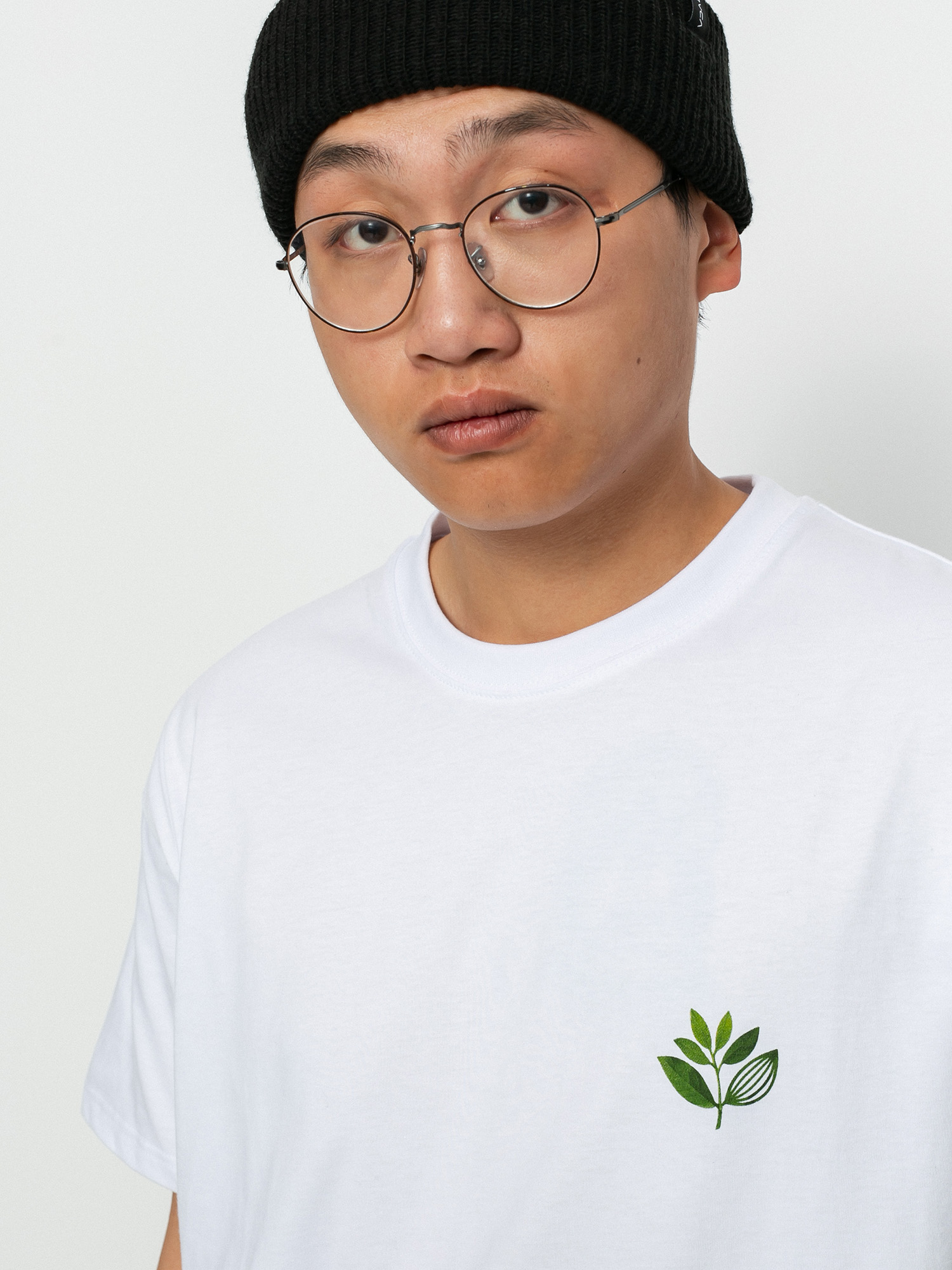 Magenta True Leaf T-shirt (white)