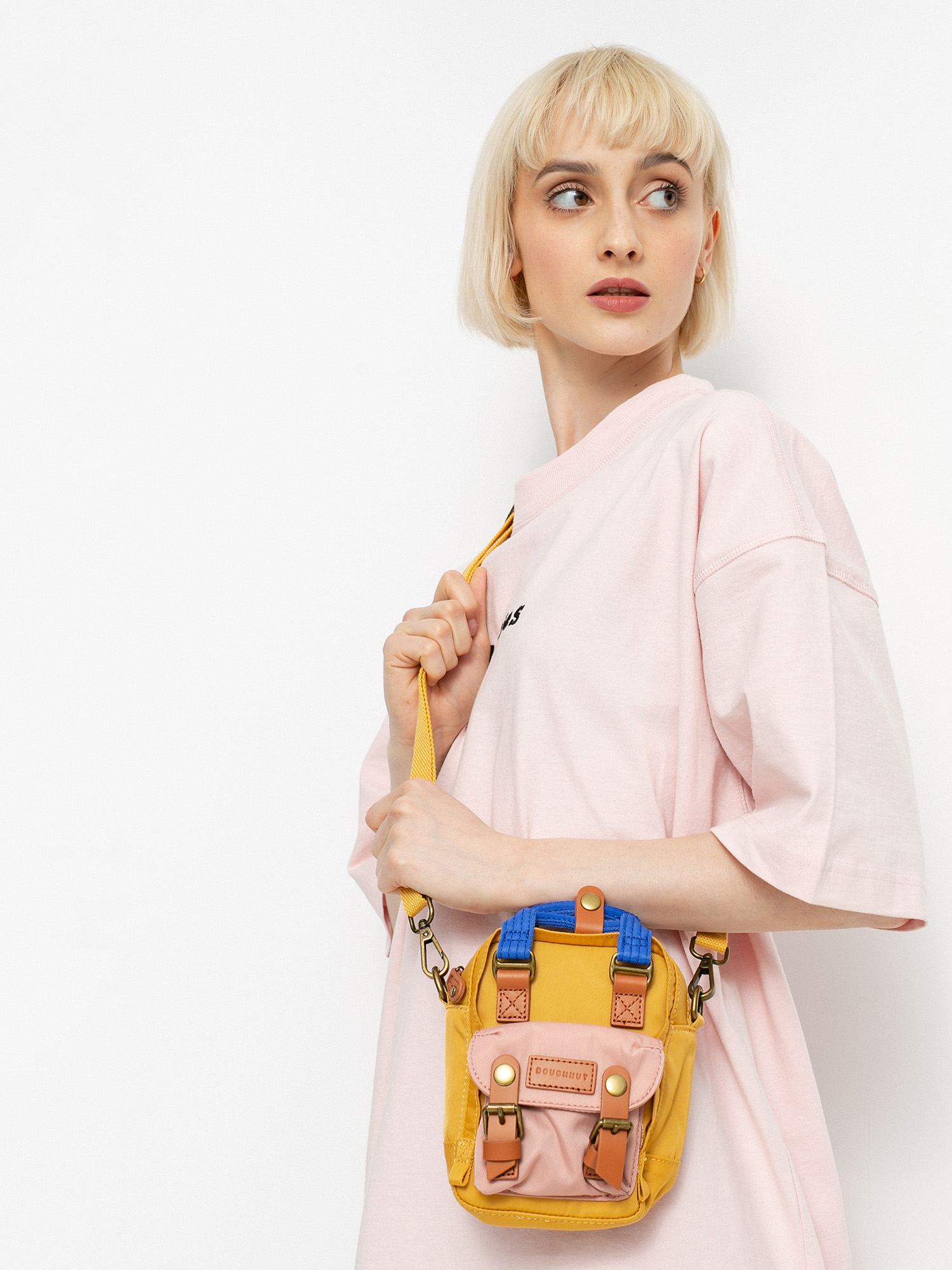 Doughnut Macaroon Tiny Sachet (yellow x rose)