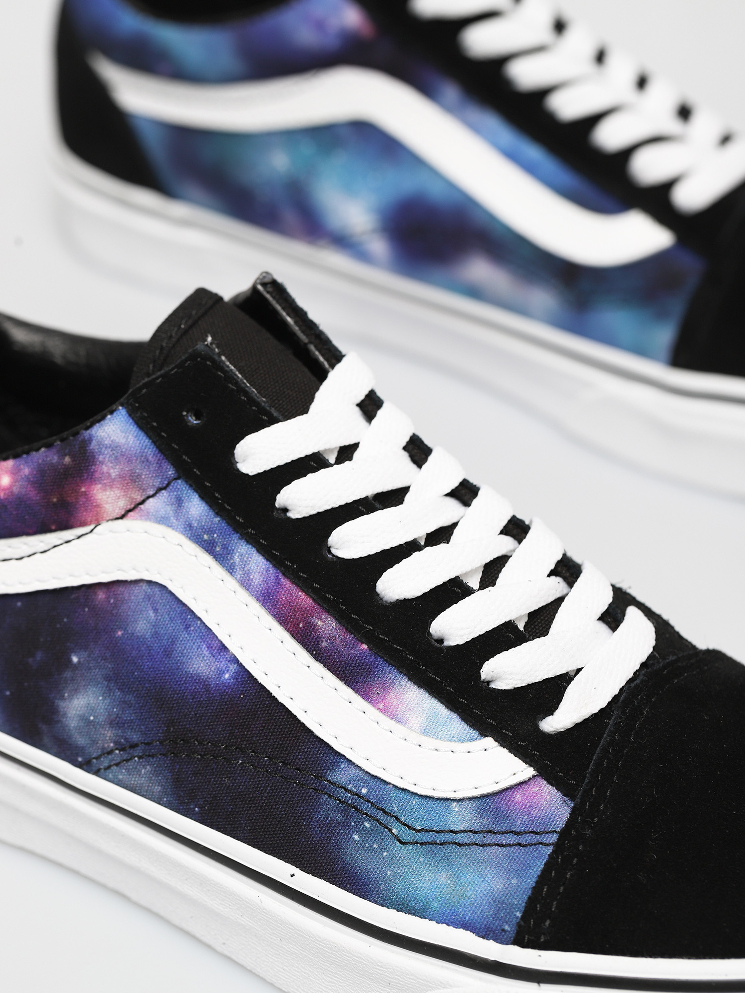Vans Old Skool Shoes (galaxy black/true white)