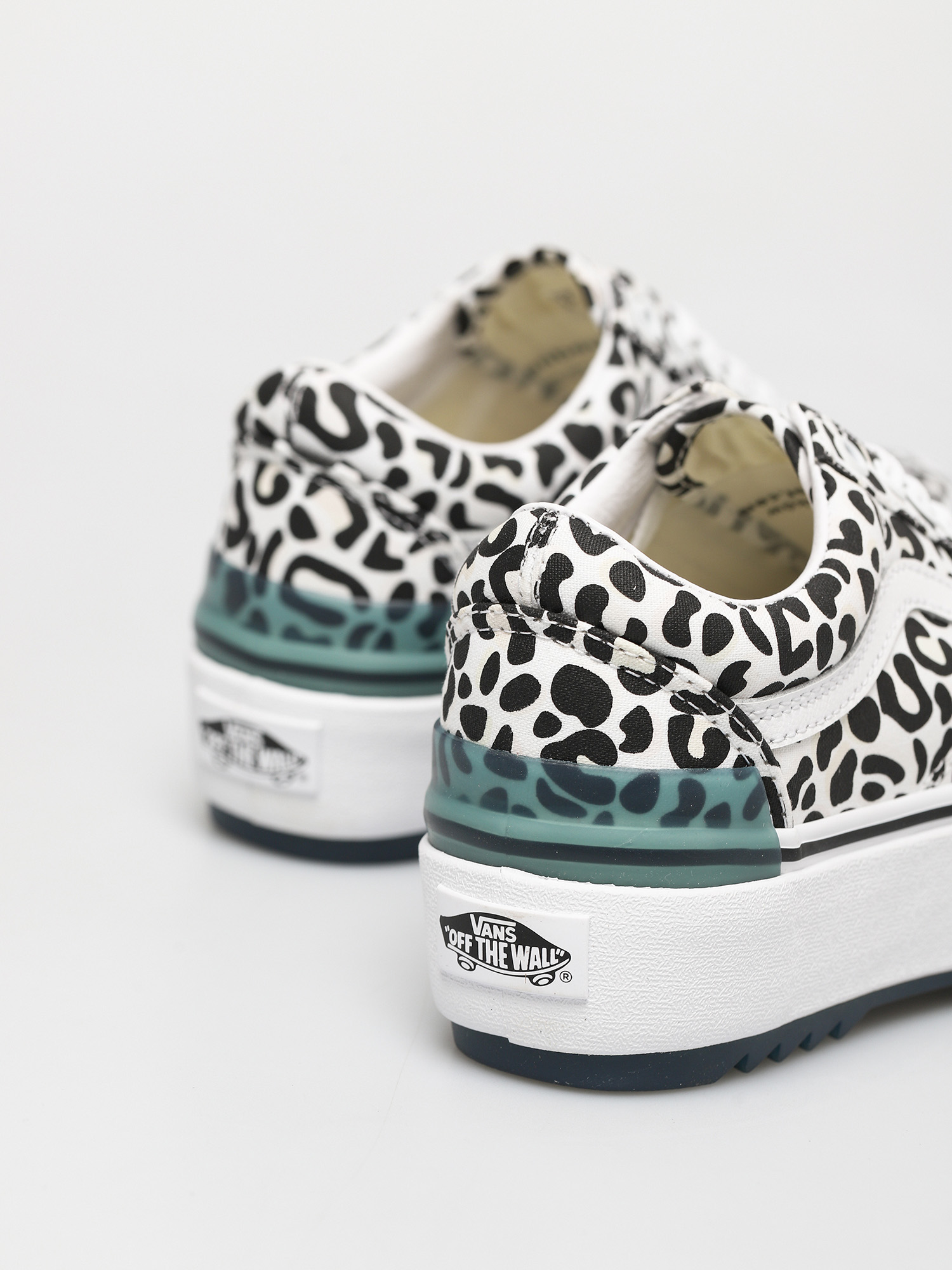 Vans Old Skool Stacked Shoes (uv ink leopard/true white)