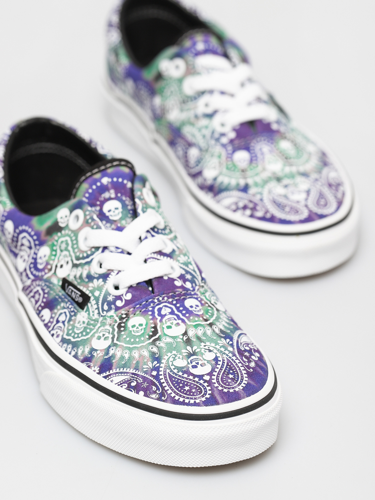 Vans Era Shoes (bandana tie dye/purple)