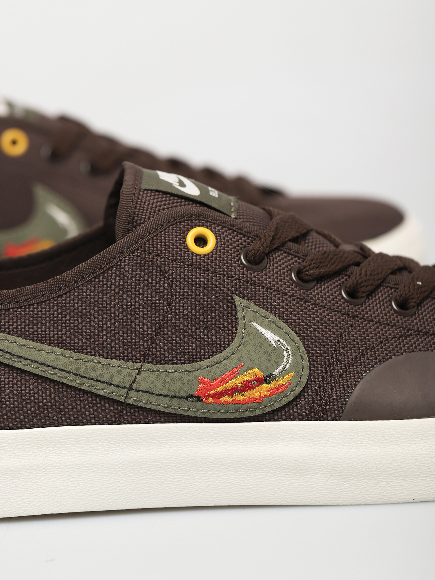 Nike SB X Daan Van Der Linden Blazer Court Shoes (baroque brown/medium olive light bone)