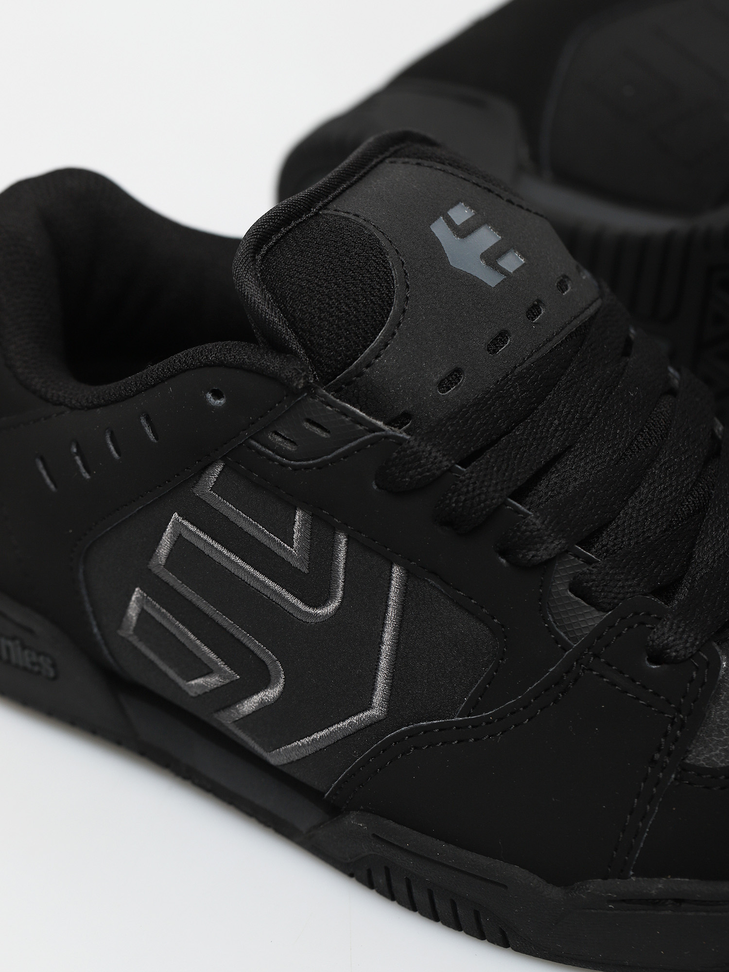 Etnies Faze Shoes (black dirty wash)