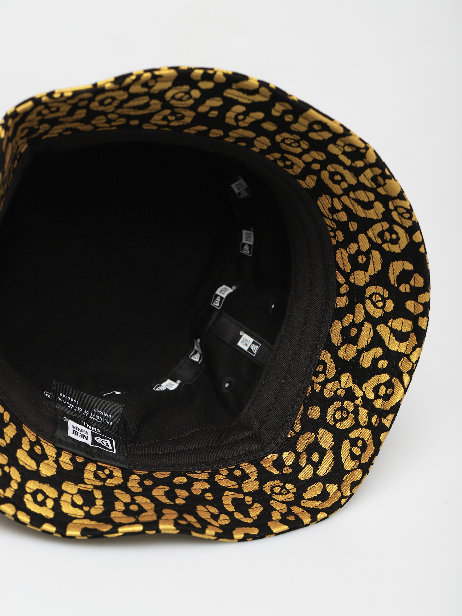 New Era Metallic Print Hat Wmn (black)
