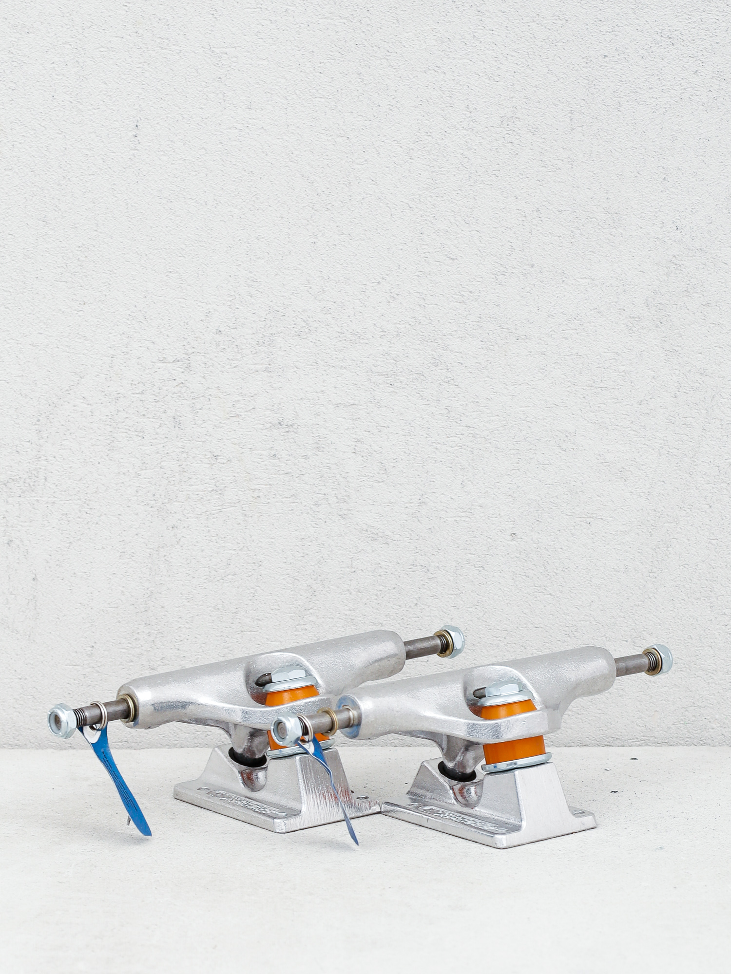 Independent Polished Mid Trucks (silver)