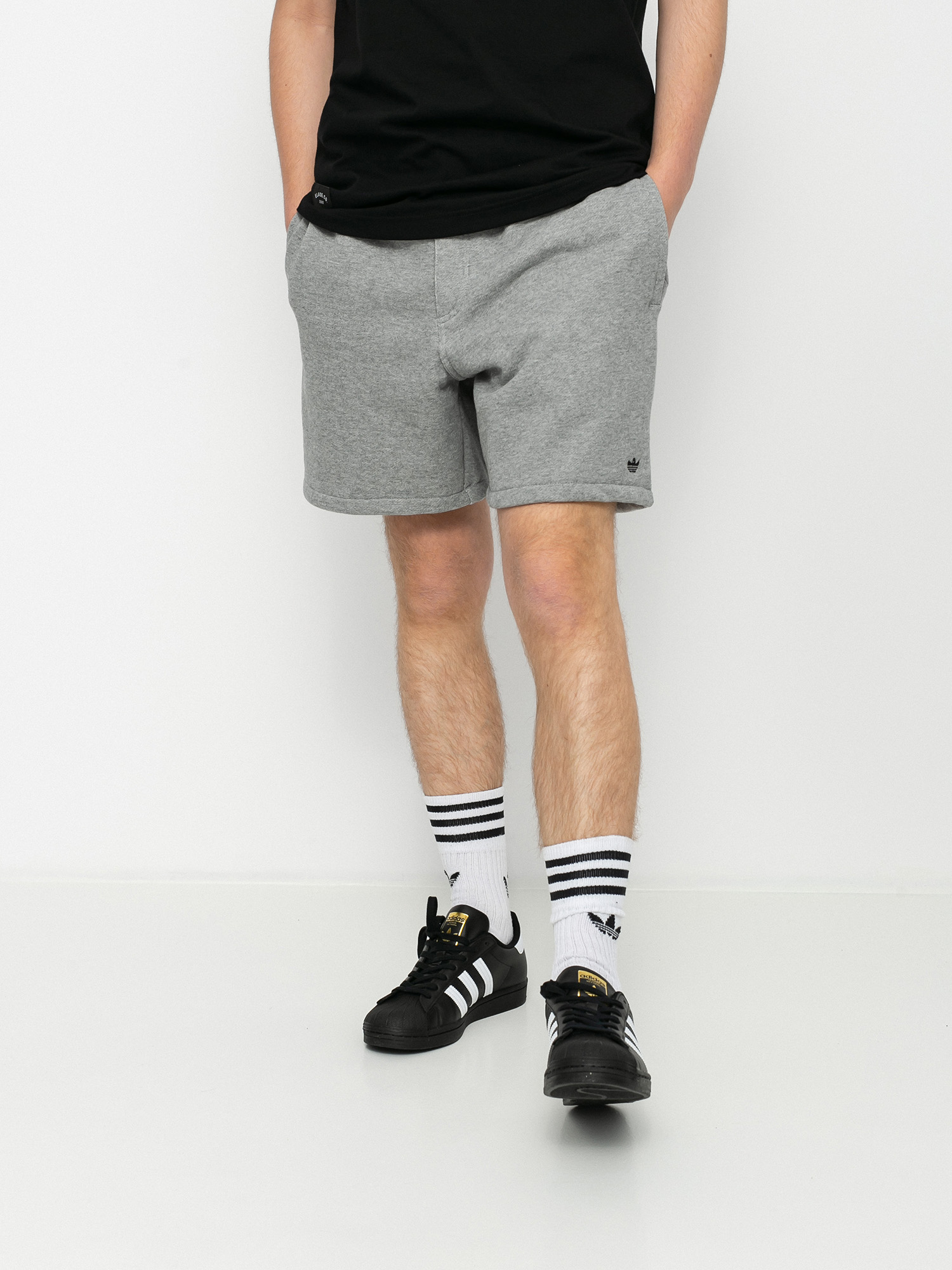 adidas H Shmoo Shorts (corhtr/black)