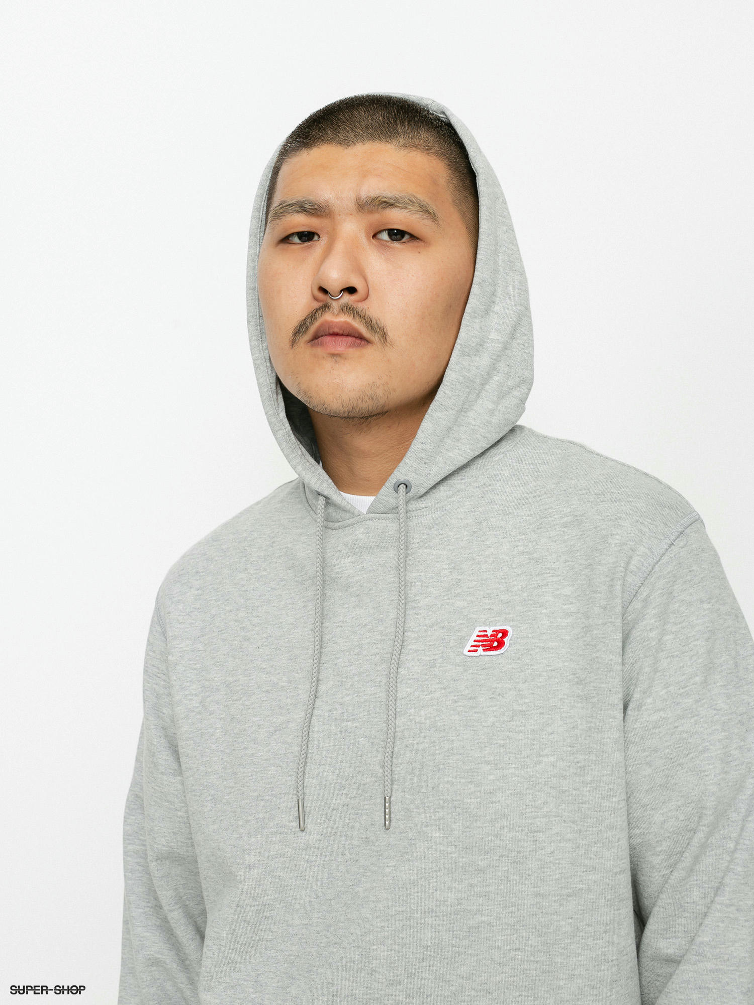 new balance small logo hoodie