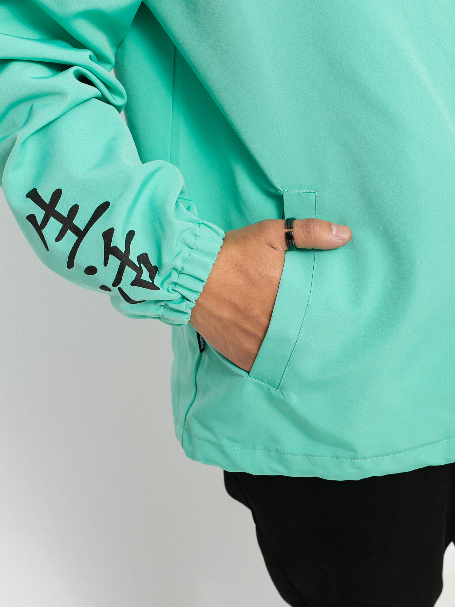 DGK Arise Coaches Jacket (light green)