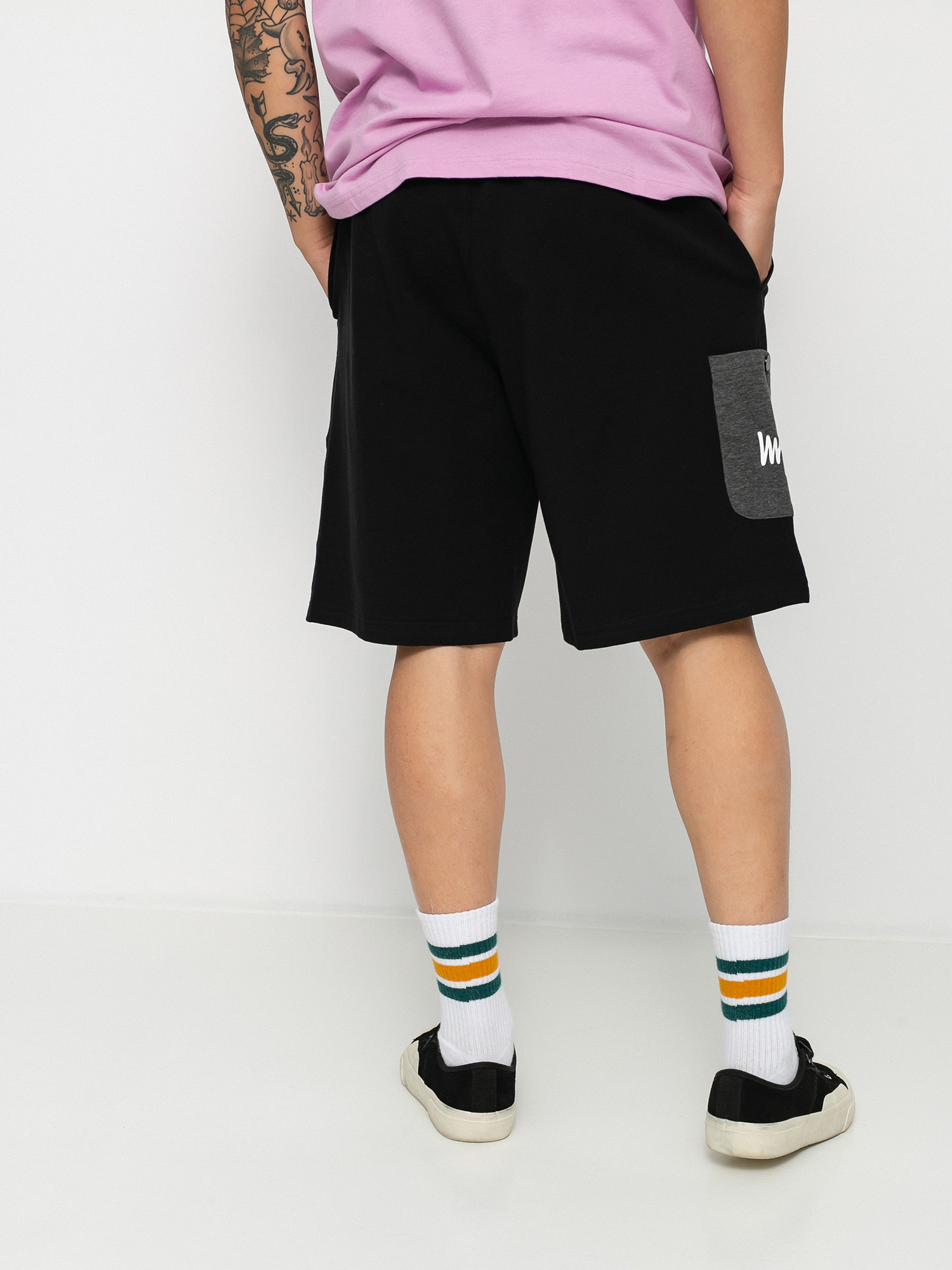 MassDnm Creep Shorts (black)