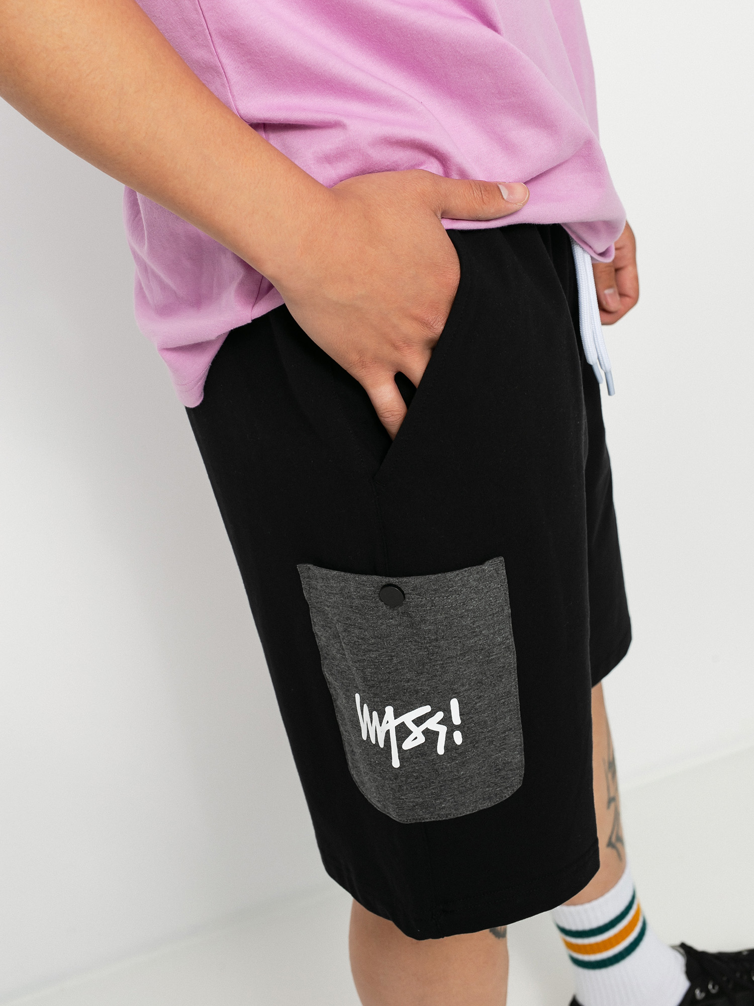 MassDnm Creep Shorts (black)