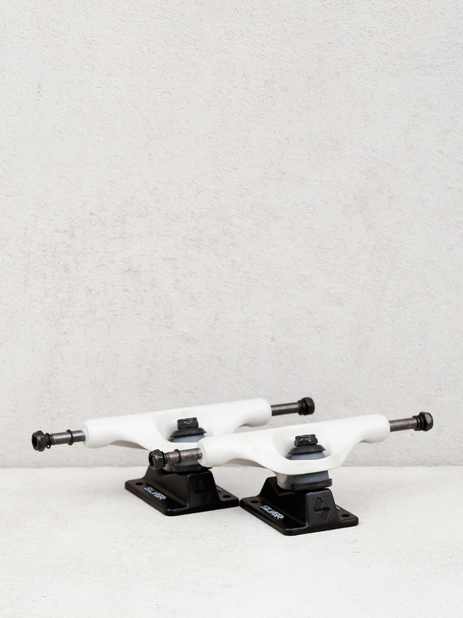 Silver M Class Hollow Yoshi Tanenbaum Achsen (white/black)