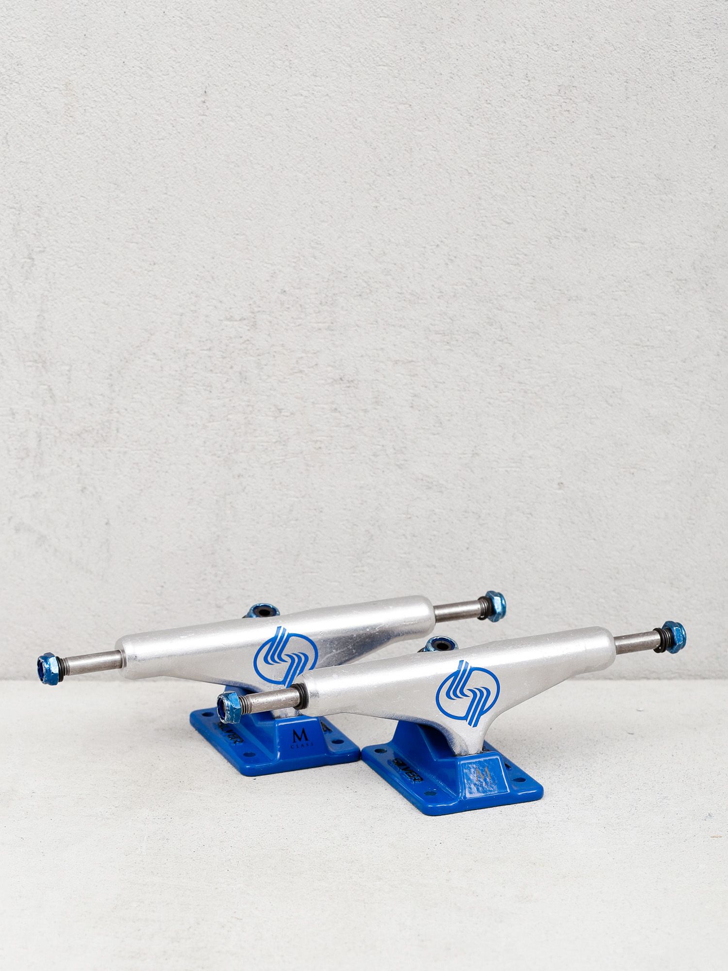 Silver M Class Hollow Trucks (raw/blue)