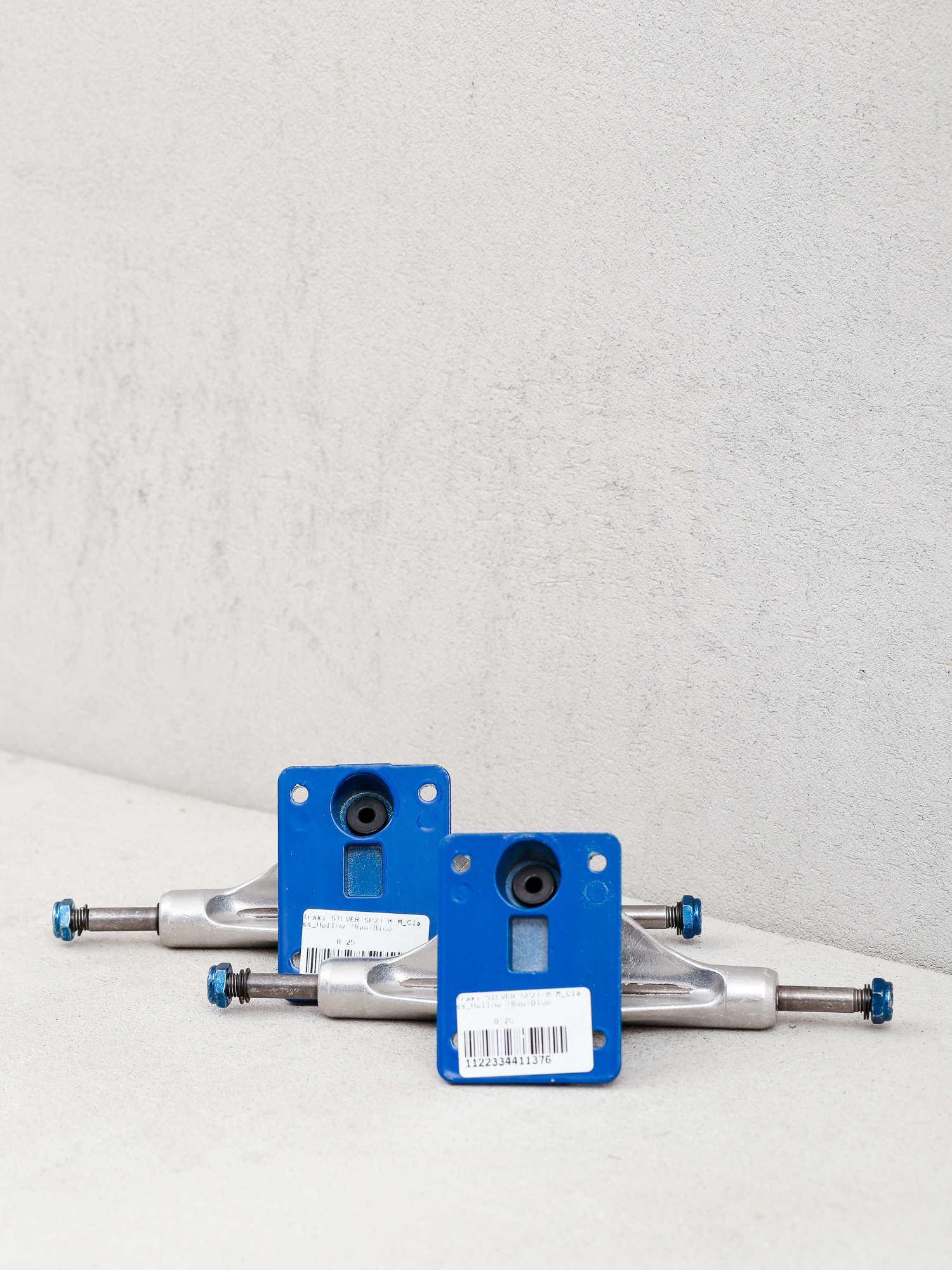 Silver M Class Hollow Trucks (raw/blue)