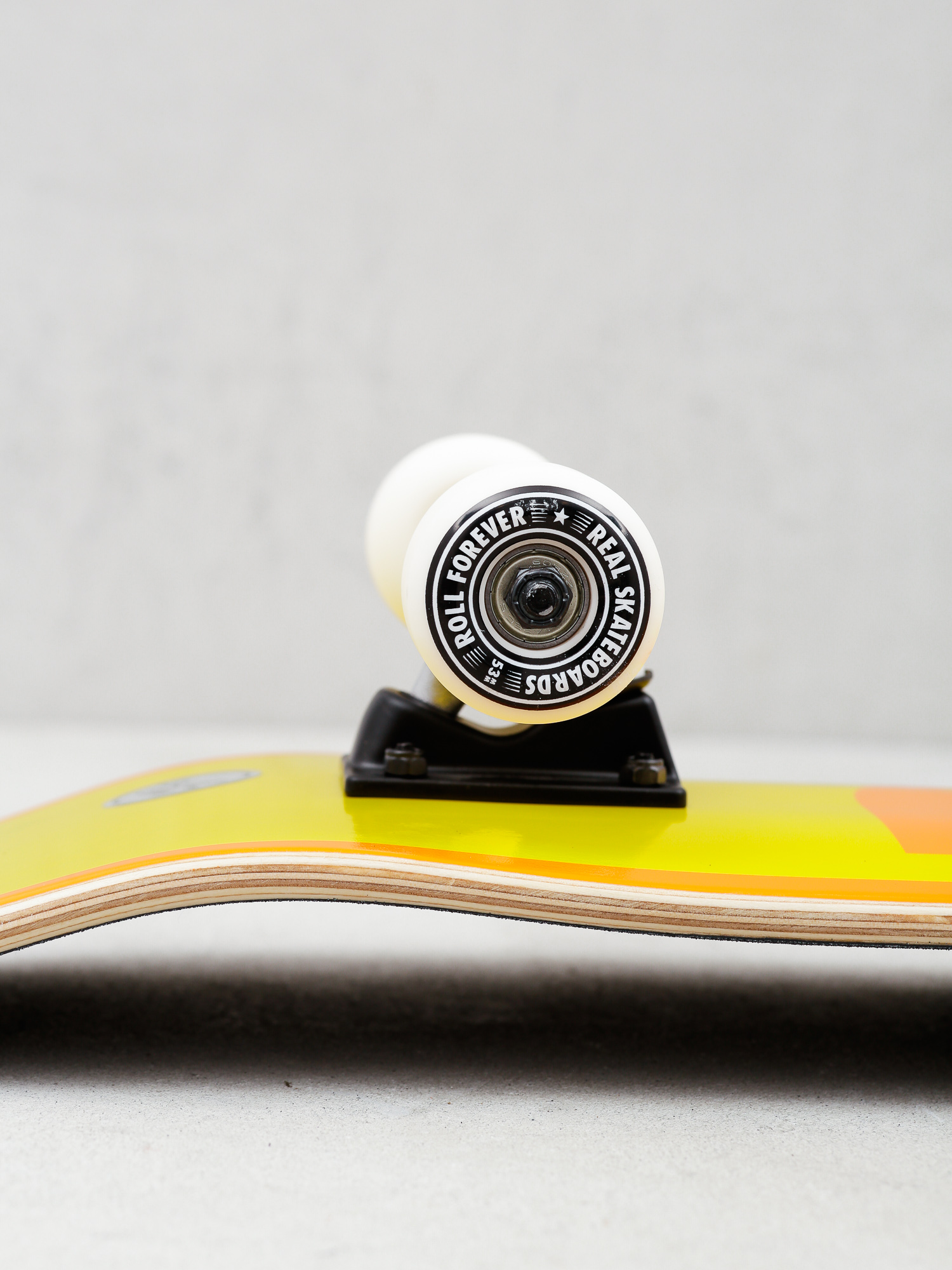 Real Be Free Skateboard (yellow)