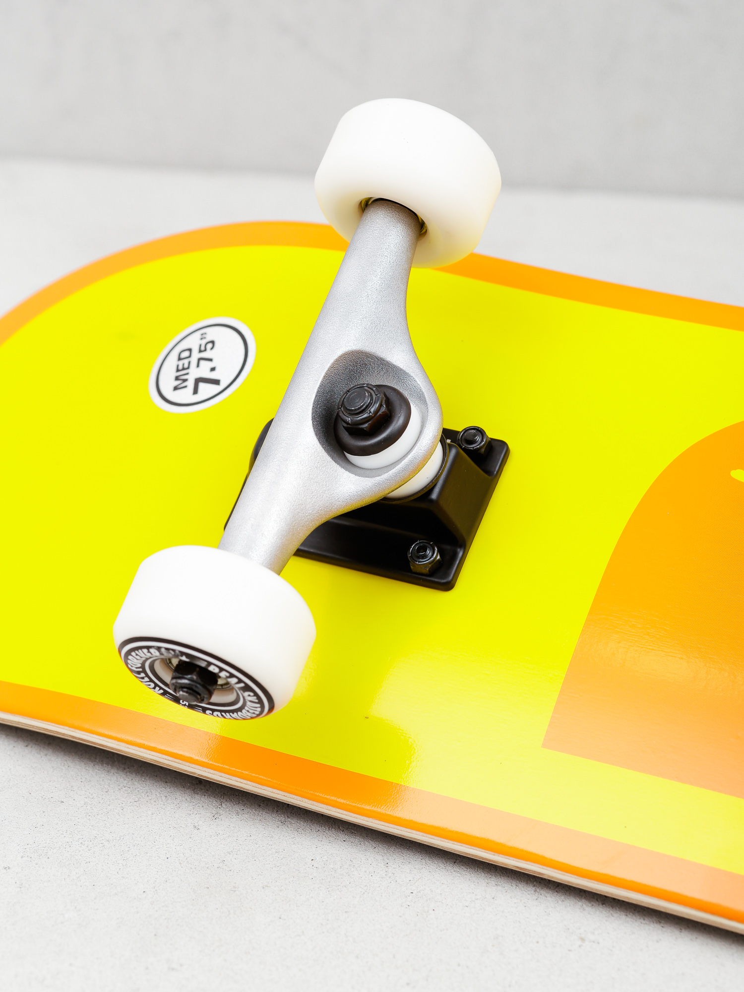 Real Be Free Skateboard (yellow)