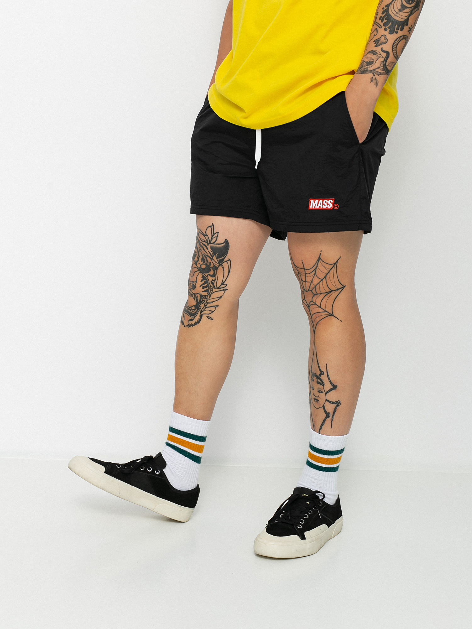 MassDnm Mini Box Shorts (black)