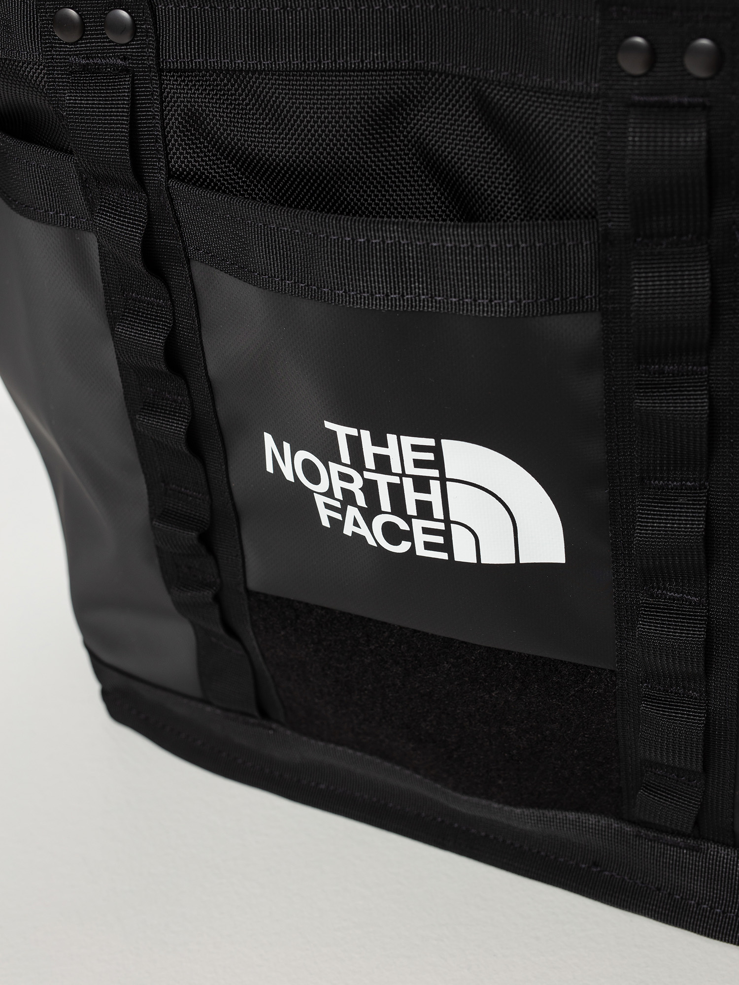 The North Face Explore Utility Tote Handbag (tnf black/tnf white)