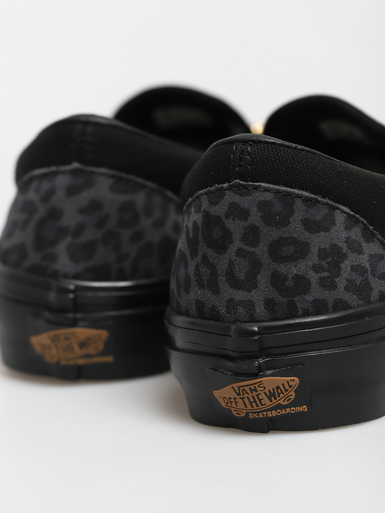 Vans Skate Slip On Shoes (cher strauberry/cheetah)