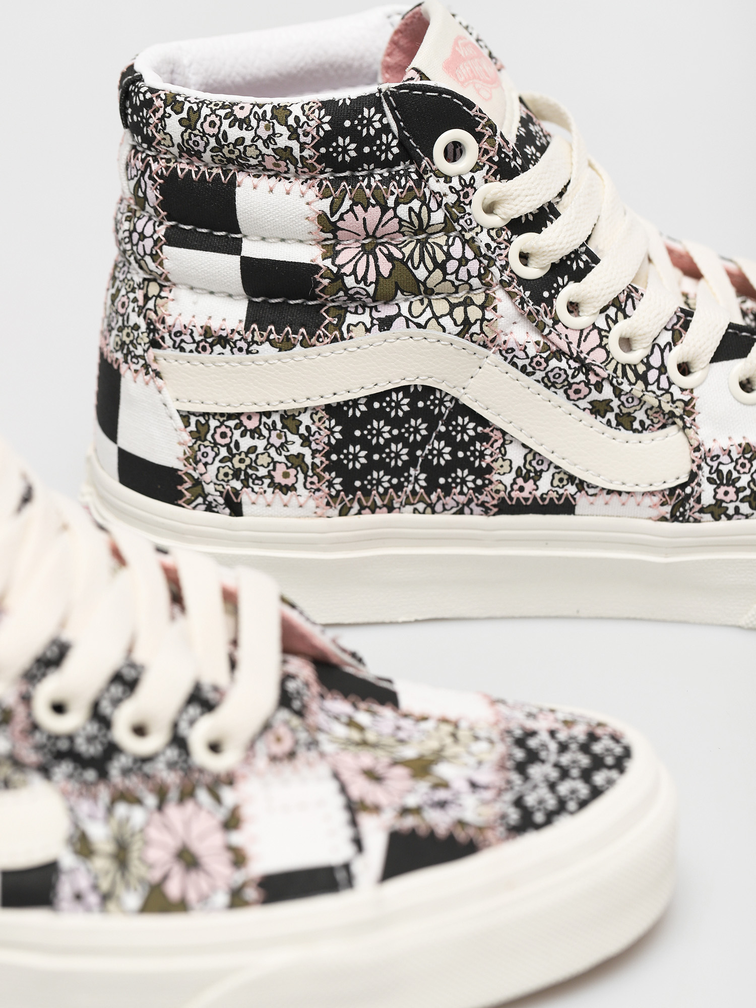 Vans Sk8 Hi Shoes (patchwork flrl/mltmshmlw)