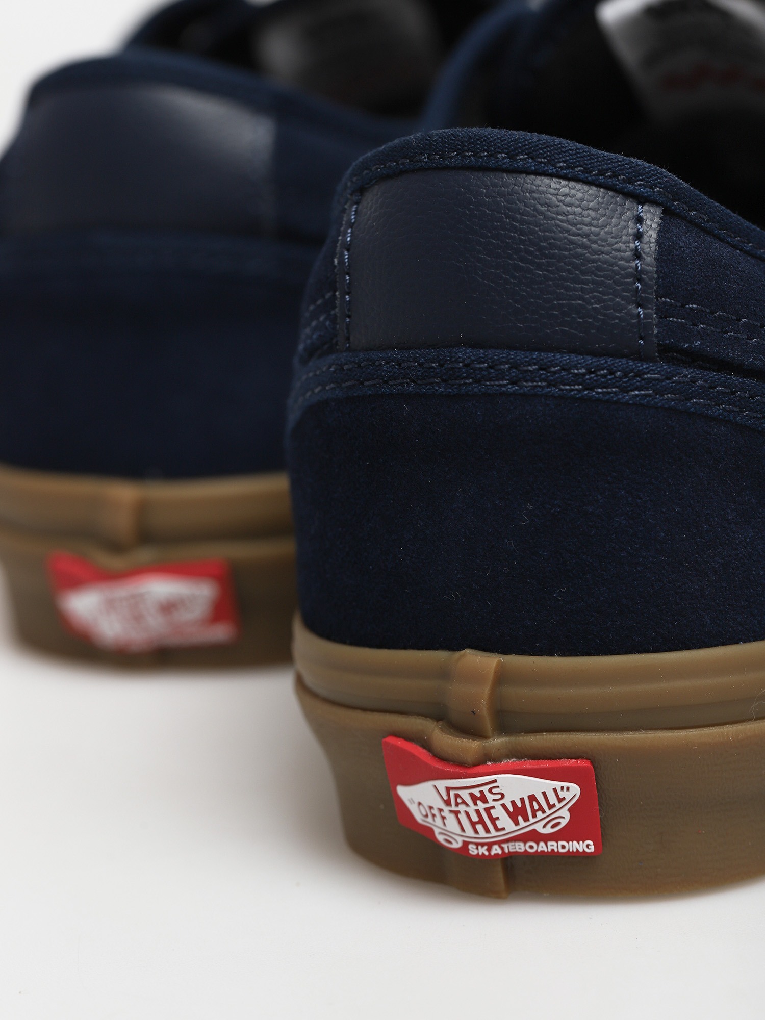 Vans Chukka Low Sidestripe Shoes (navy/gum)